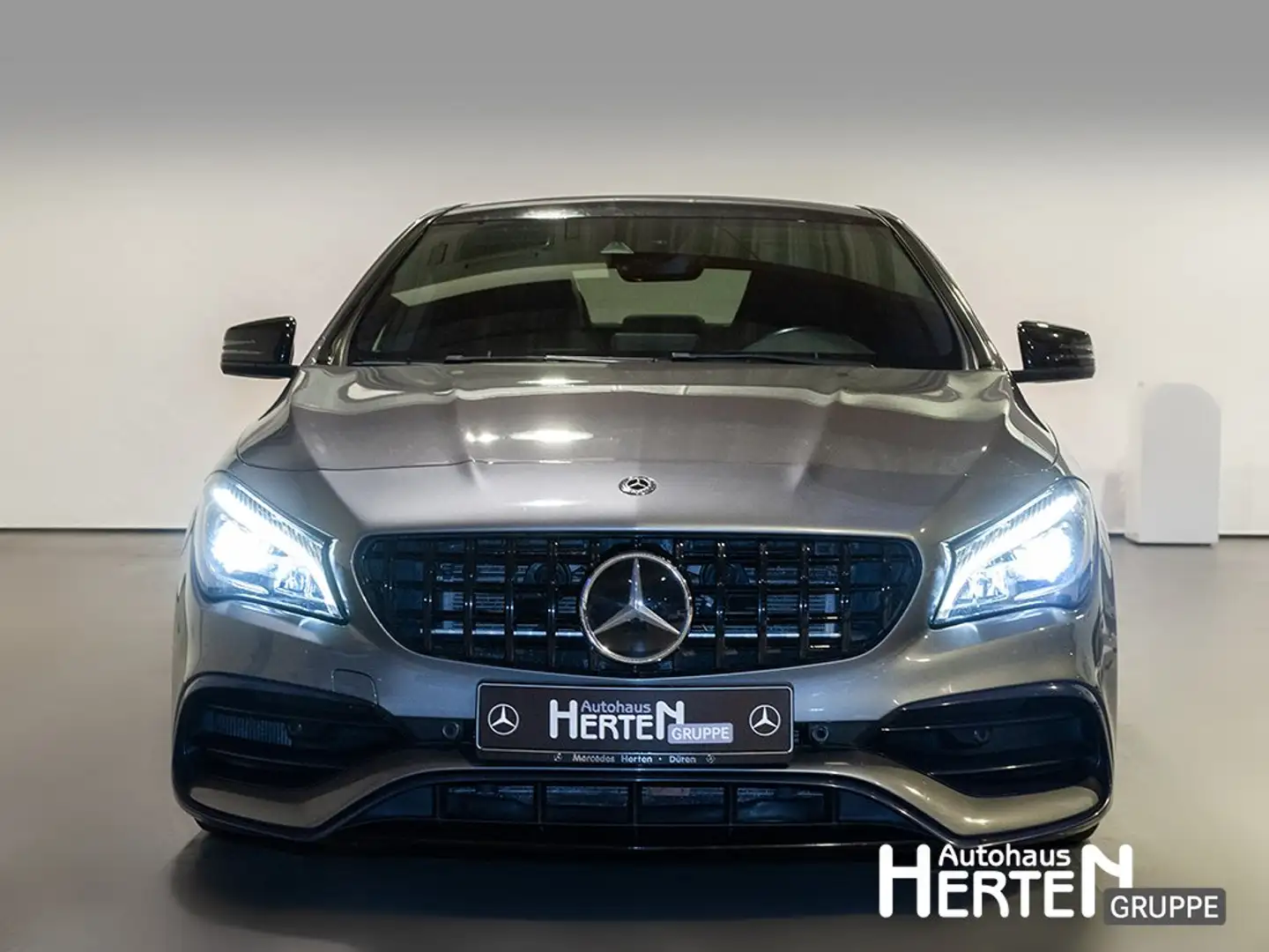Mercedes-Benz CLA 45 AMG 4M+NIGHT-P.+PANORAMA-SD+DISTRONIC+LED Grau - 2