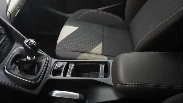 Ford C-Max view 19