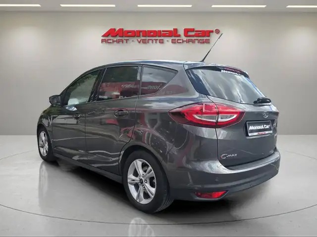 Ford C-Max view 4