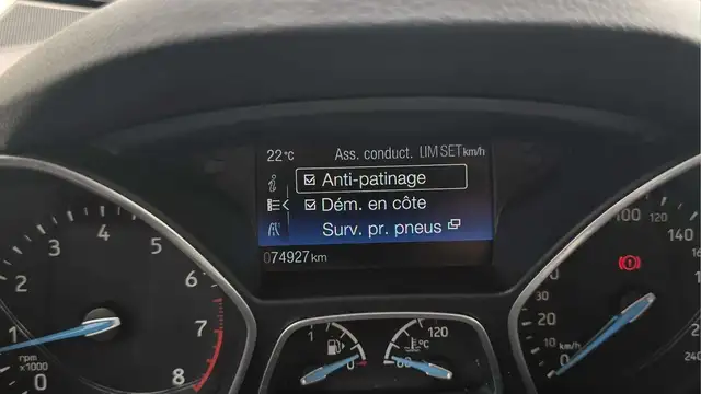 Ford C-Max view 13
