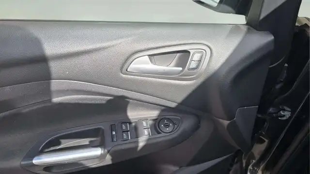 Ford C-Max view 8