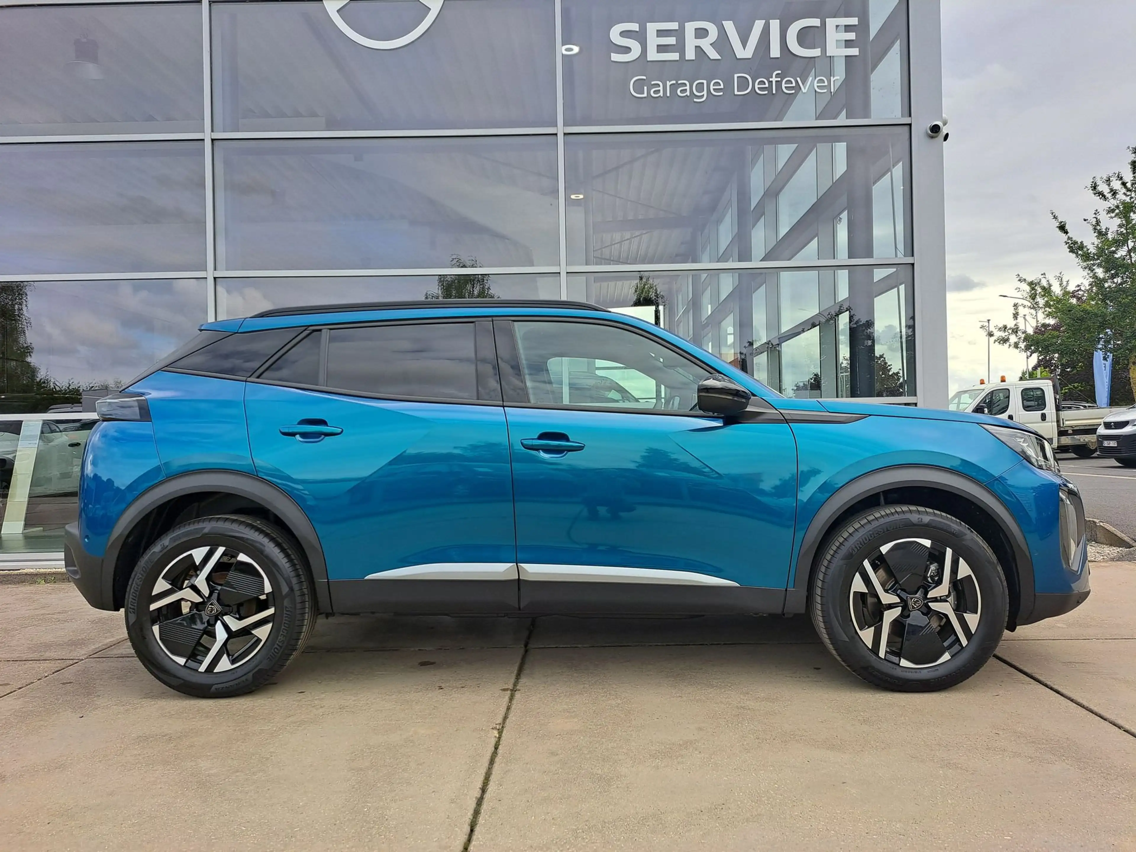 Peugeot 2008 1.2 Hybrid Allure e-DSC6 AUTOMAAT — photo 7