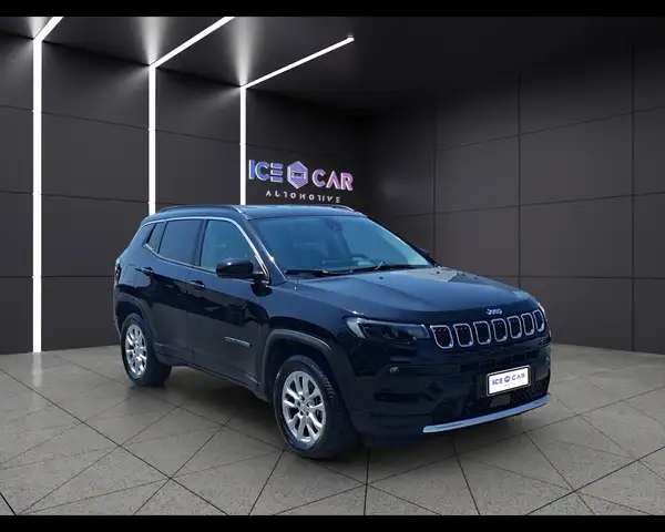 Jeep Compass view 3