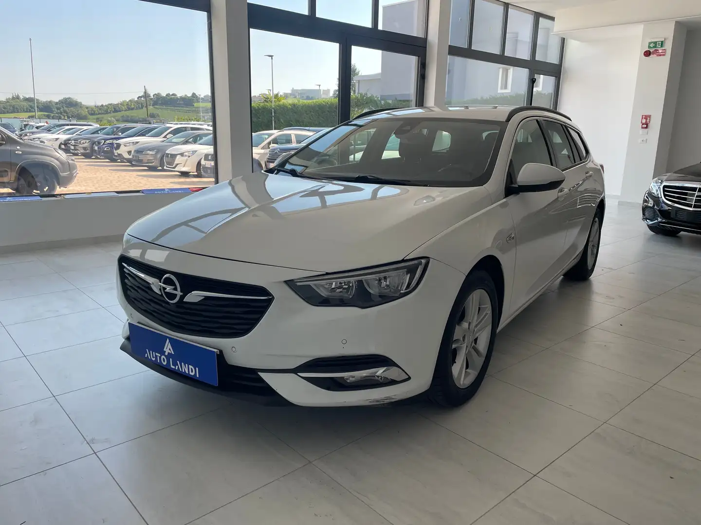 Opel Insignia Insignia Sports Tourer 1.6 cdti Business s Blanc - 1