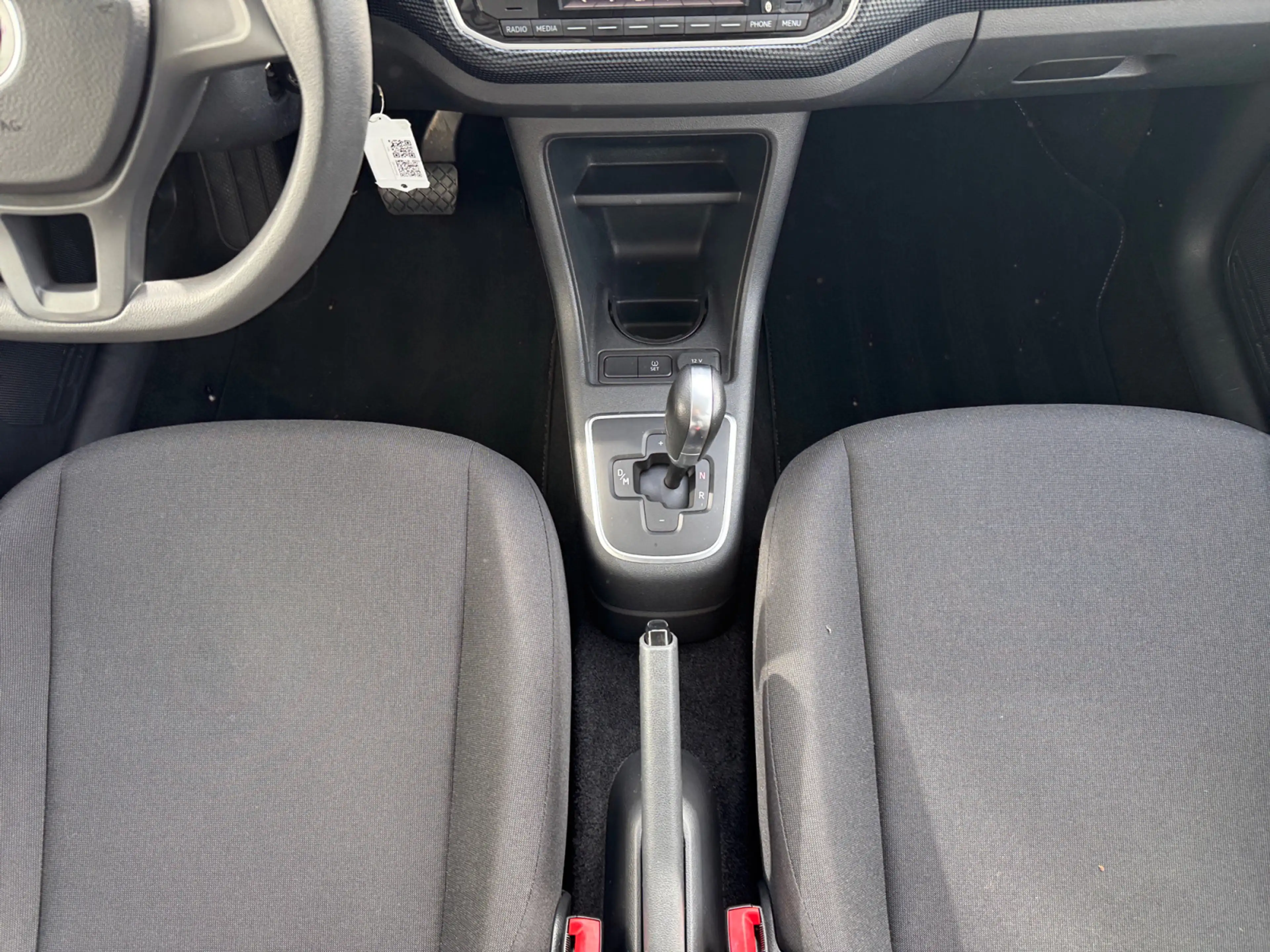 Volkswagen up! 1.0 move up! Kima maps+more — photo 8