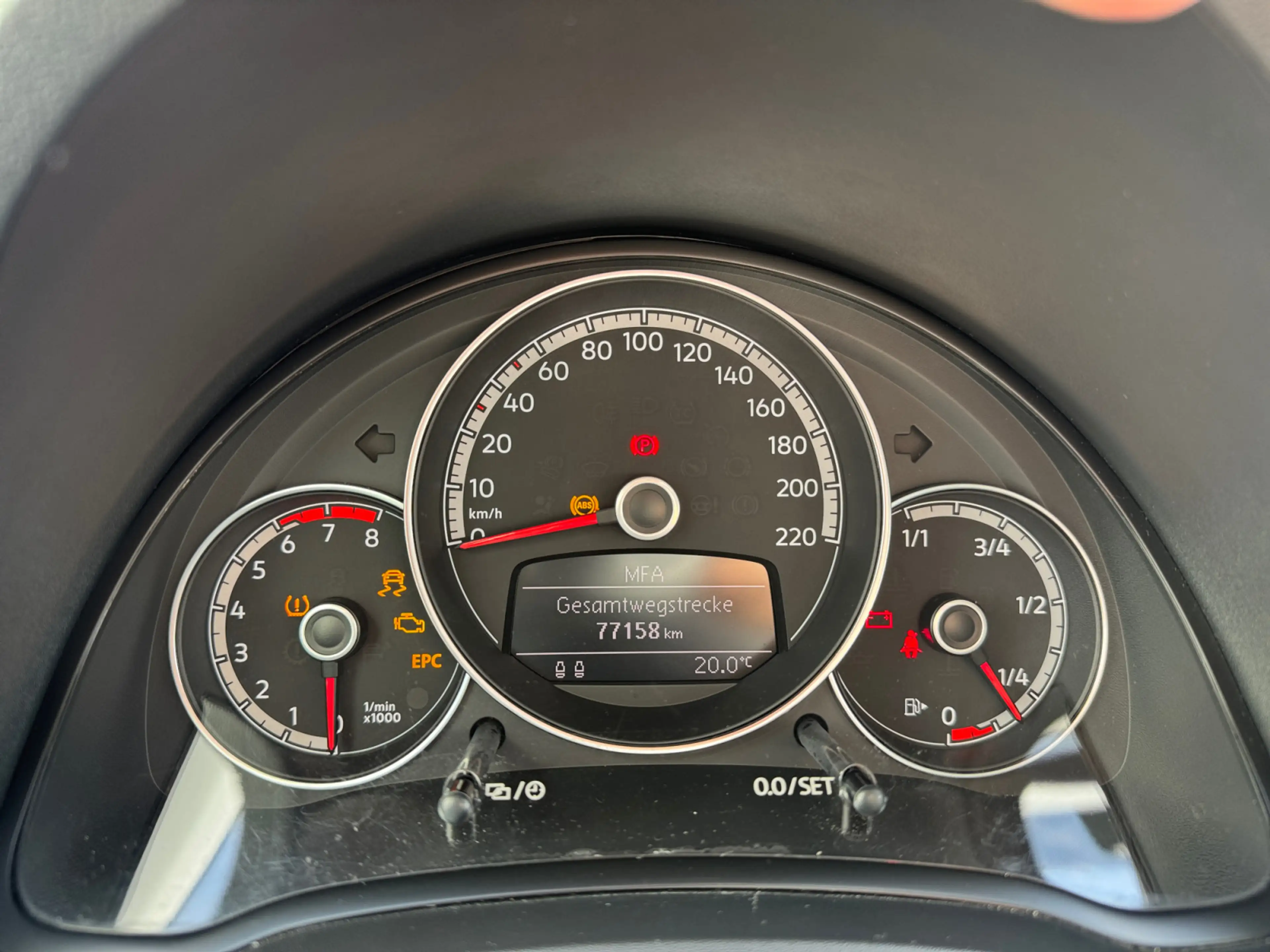 Volkswagen up! 1.0 move up! Kima maps+more — photo 9