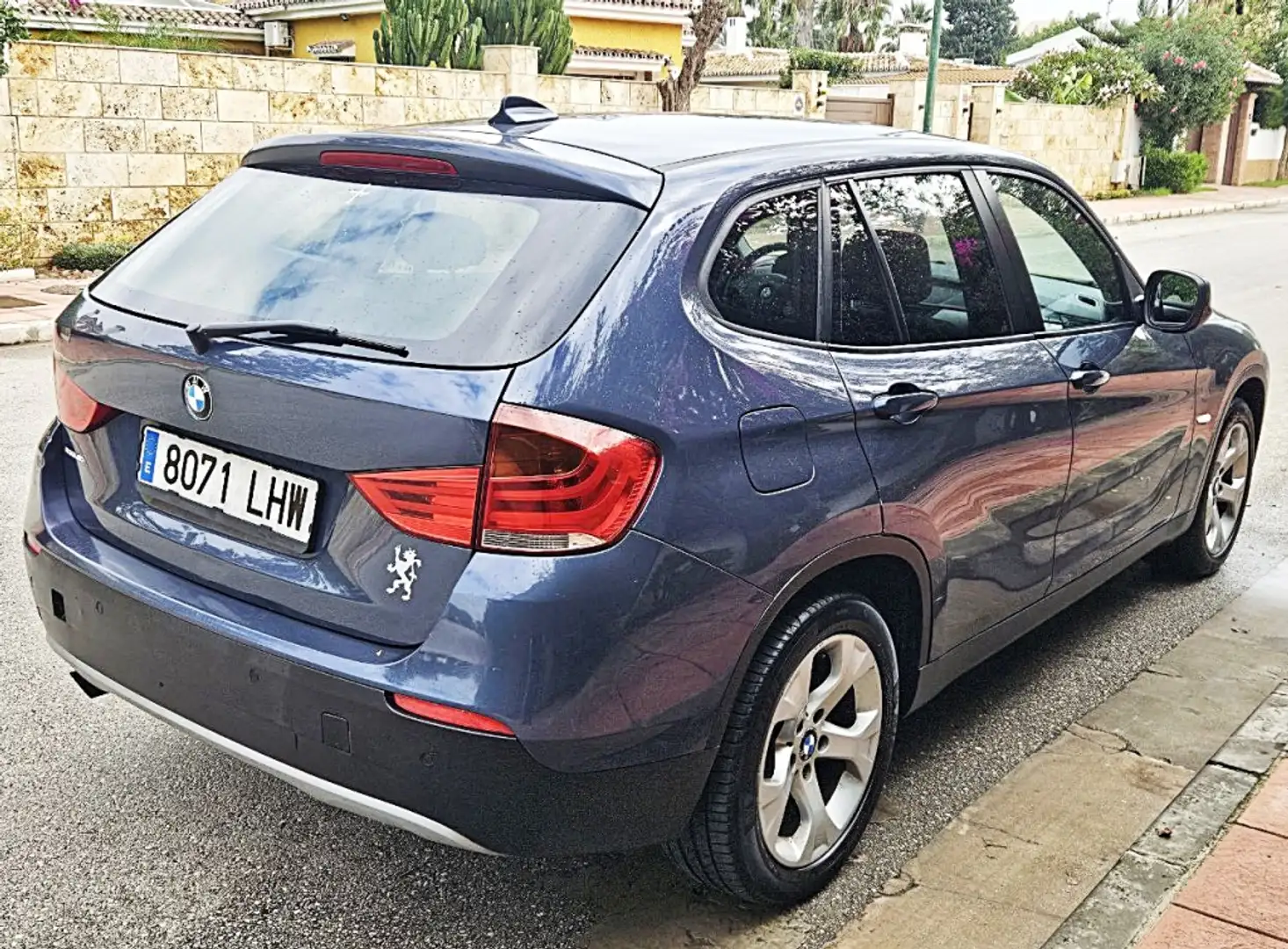 BMW X1 xDrive 20d Gris - 2