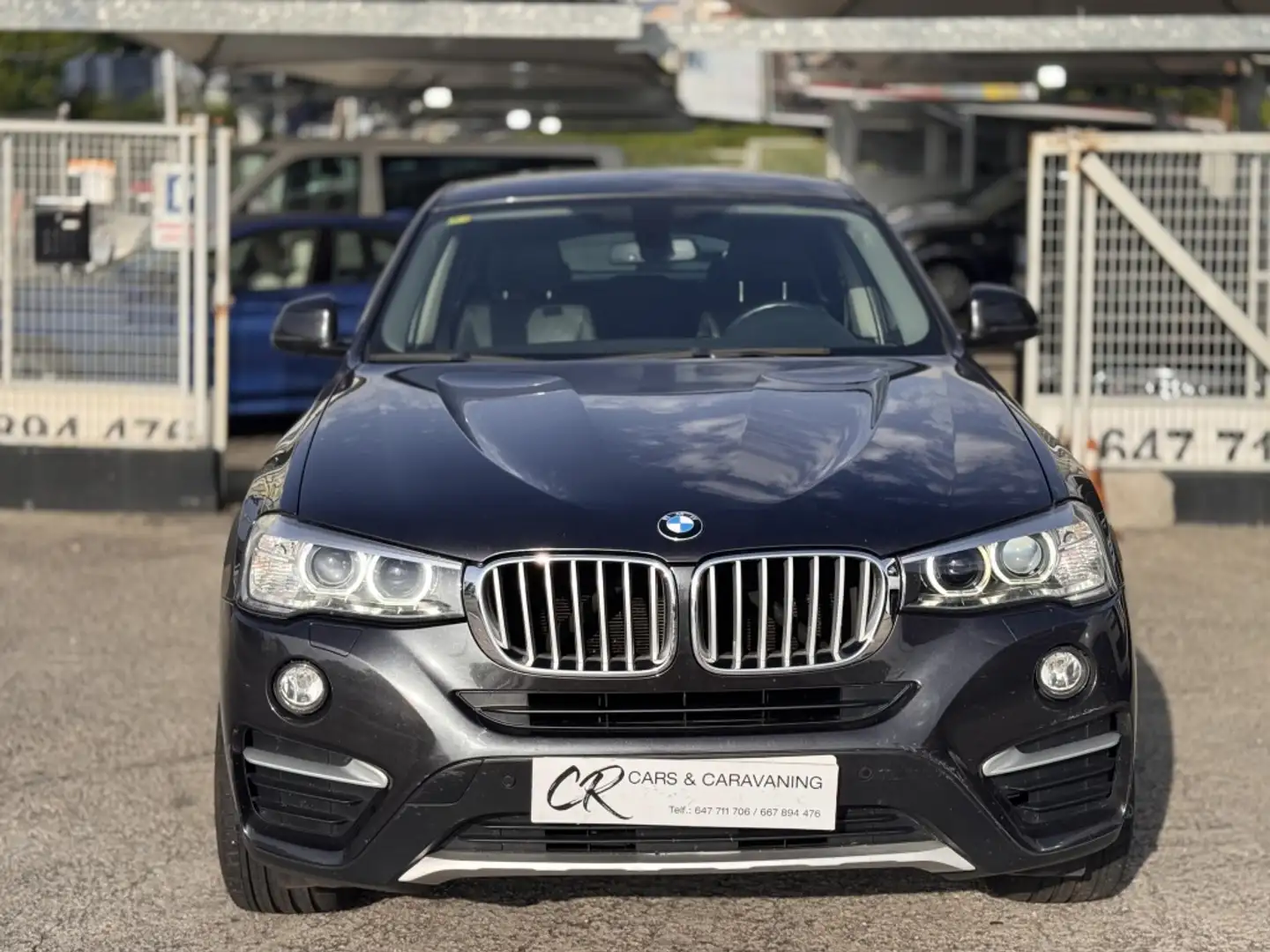 BMW X4 xDrive 20dA Zwart - 1