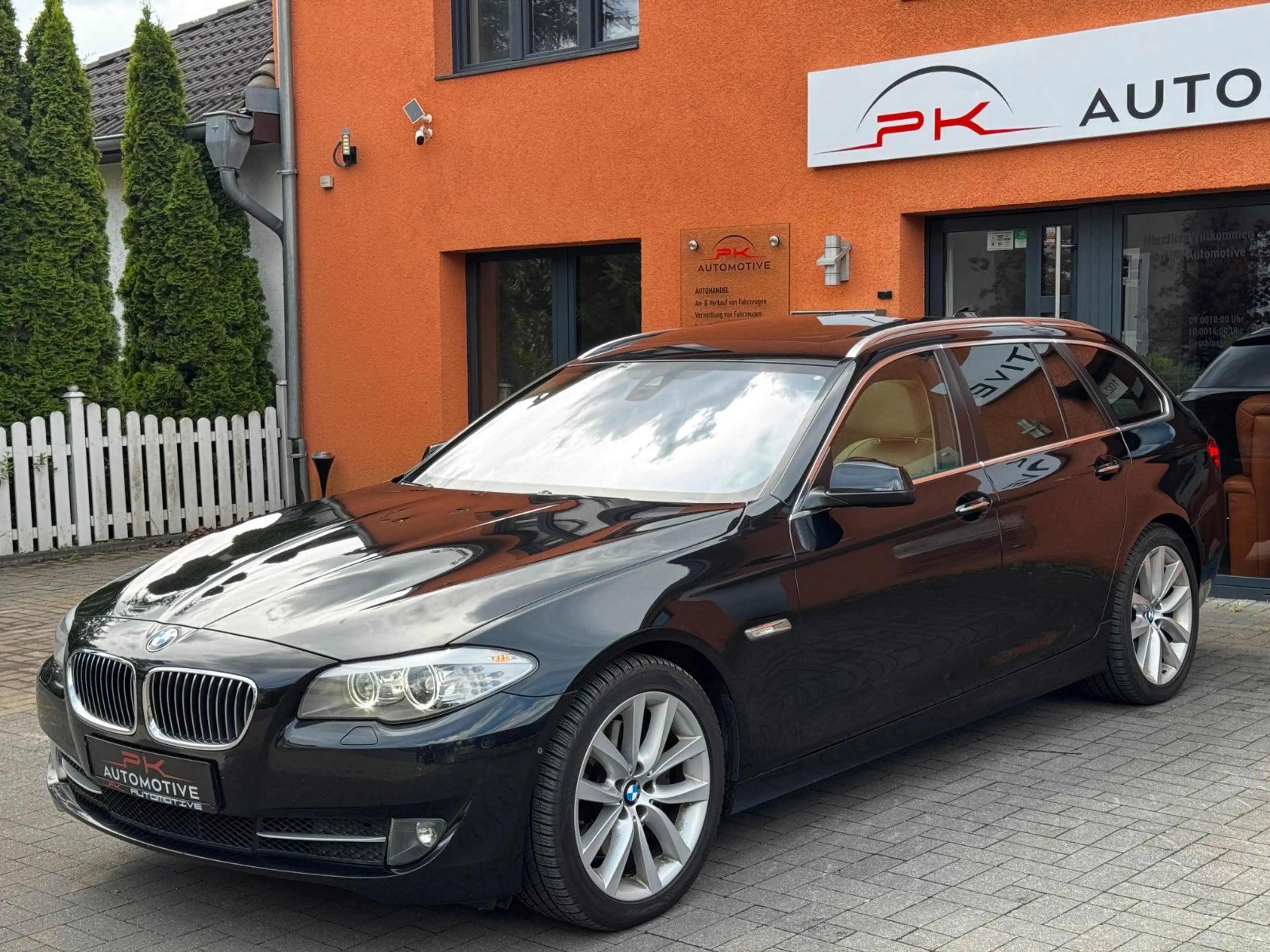 BMW 535 d xDrive BI-XENON*SOFTC*PANO*HUD*360*AHK — photo 2