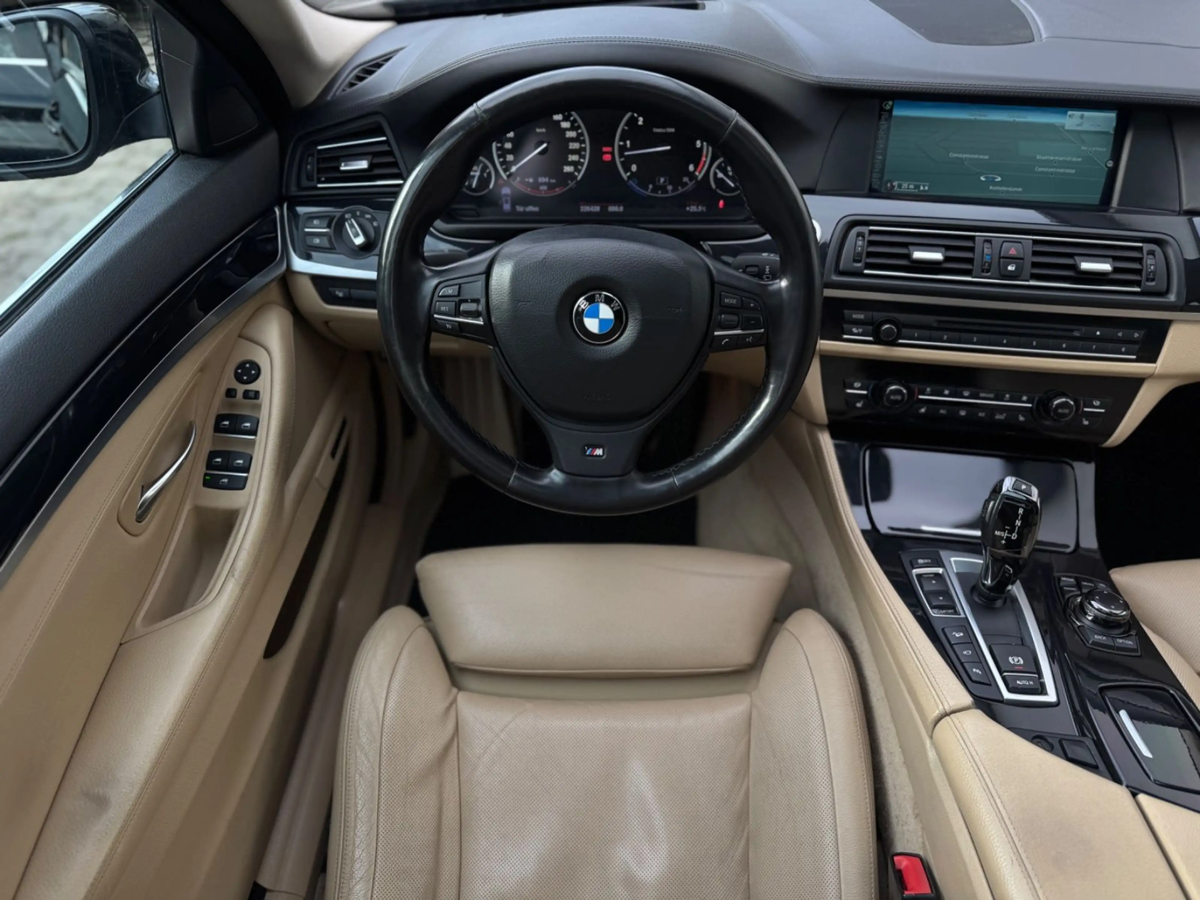 BMW 535 d xDrive BI-XENON*SOFTC*PANO*HUD*360*AHK — photo 11
