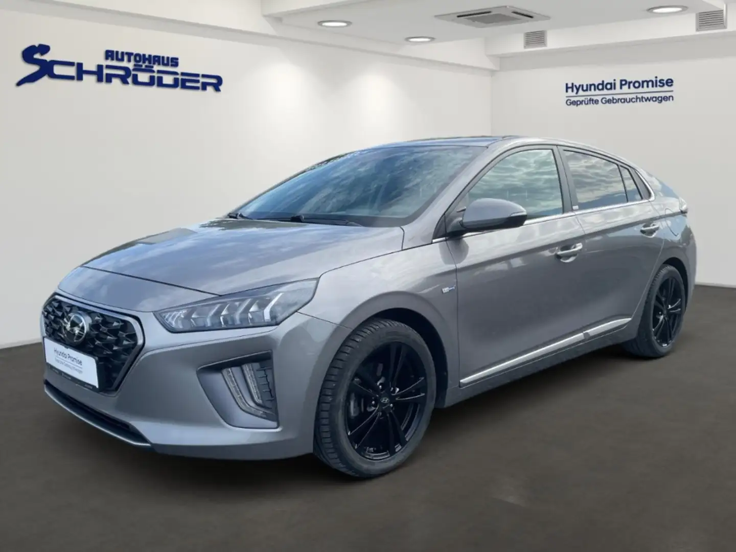 Hyundai IONIQ 1.6 Hybrid Style Glasschiebedach Navigation Rückfa Zilver - 1