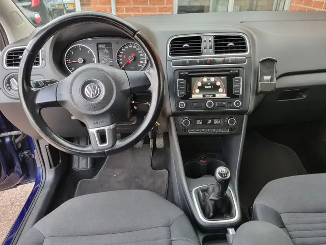 Volkswagen Polo view 6