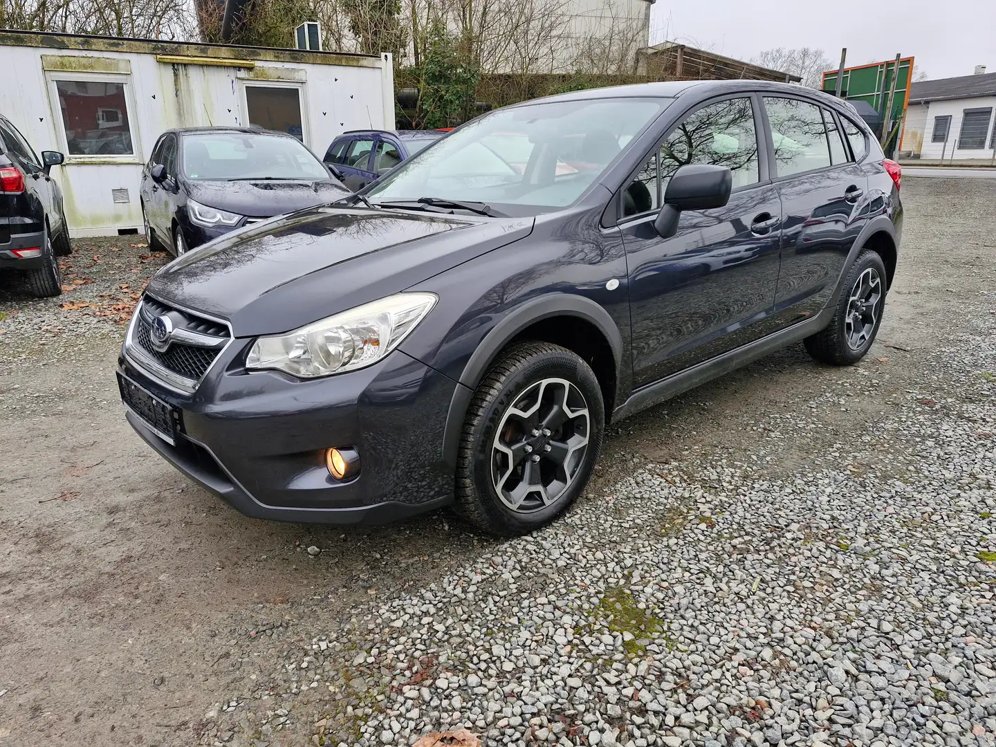 Subaru XV XV 1.6i Lineartronic Automatik AHK Schwarz - 1