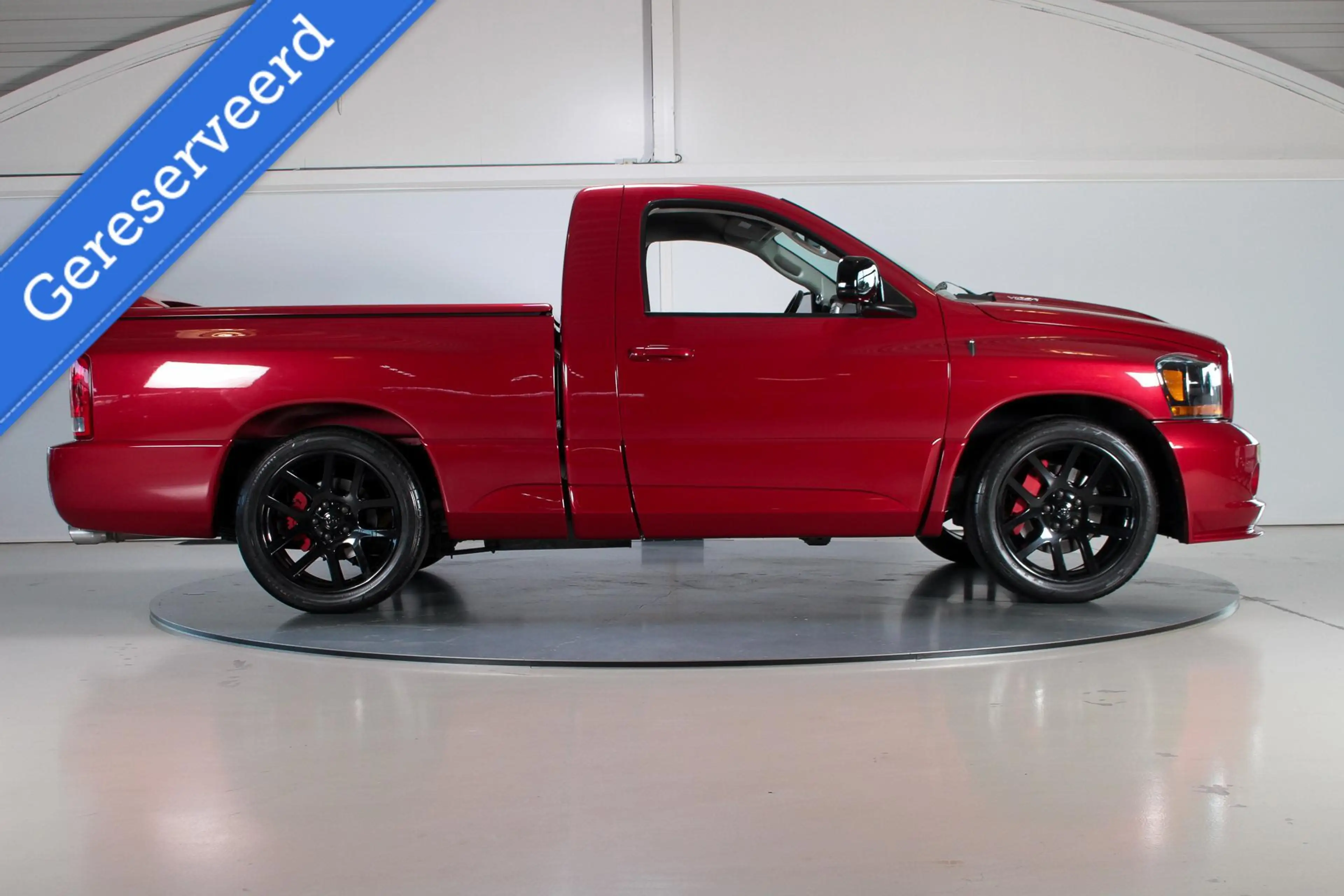 Dodge RAM SRT10 — photo 10
