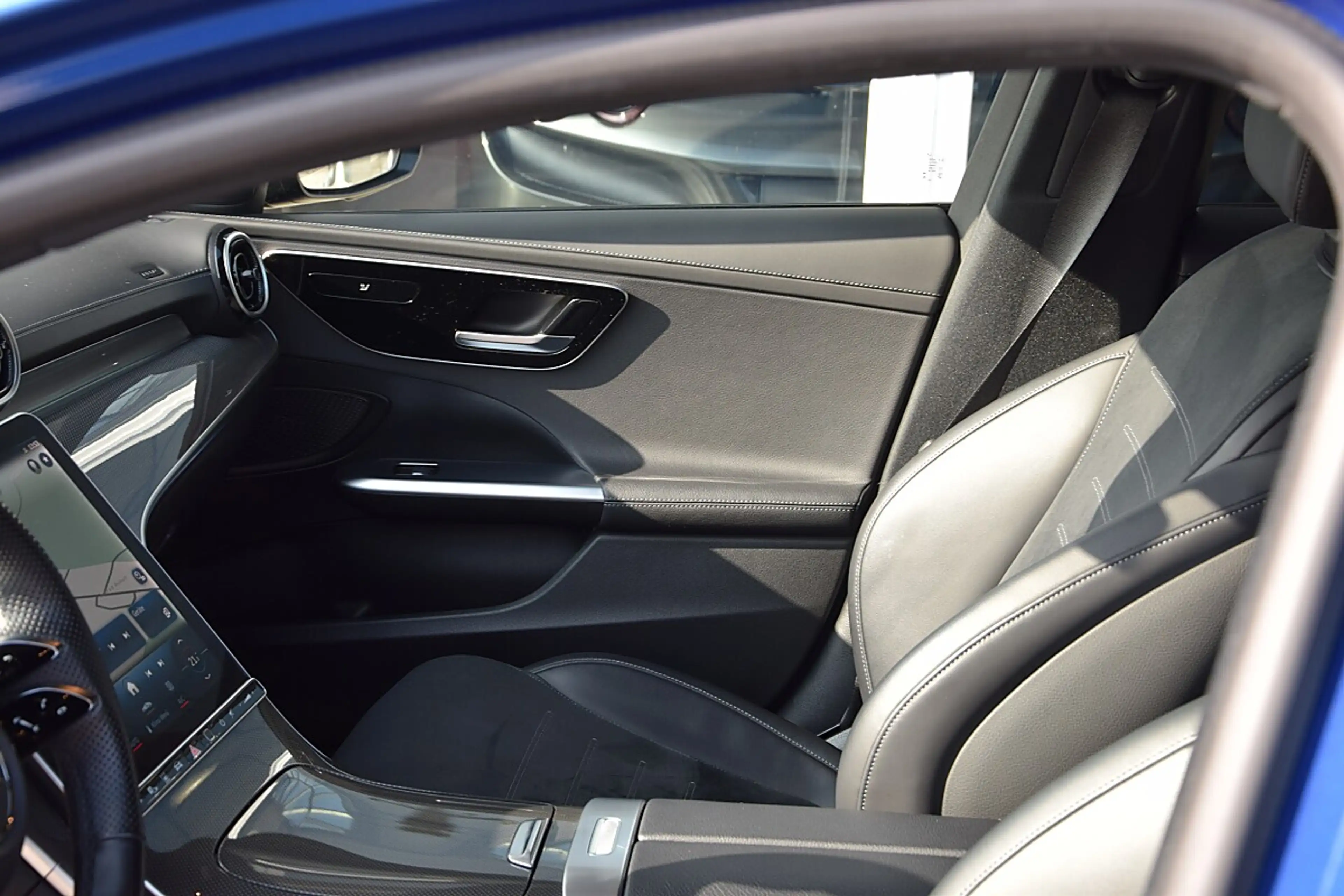 Mercedes-Benz C 220 d AMG Line 4Matic *AMG-Sportpaket*AMG Styling*S... — photo 5