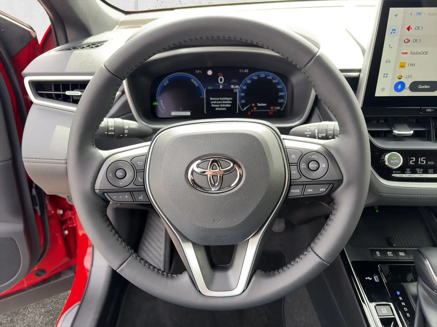 Toyota Corolla Cross 1,8 HYBRID 2WD Teamplayer 5t. Rot - 2