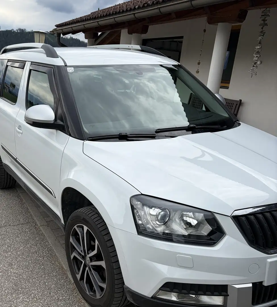 Skoda Yeti Outdoor 2,0 TDI SCR 4x4 Style Weiß - 2