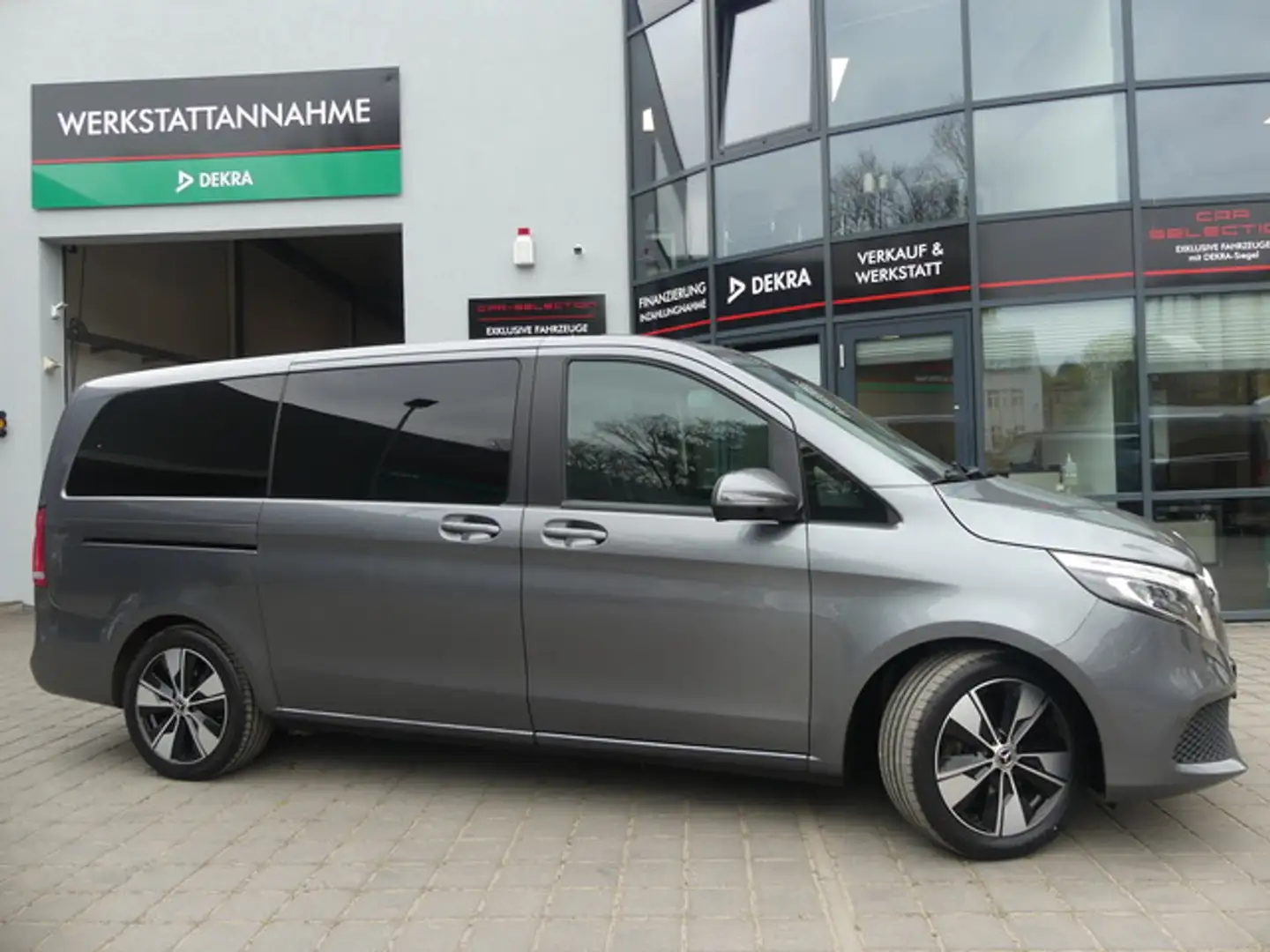 Mercedes-Benz V 300 d EDITION lang 2xsTÜR COMAND/AHK/STDHZ/LED Szary - 1