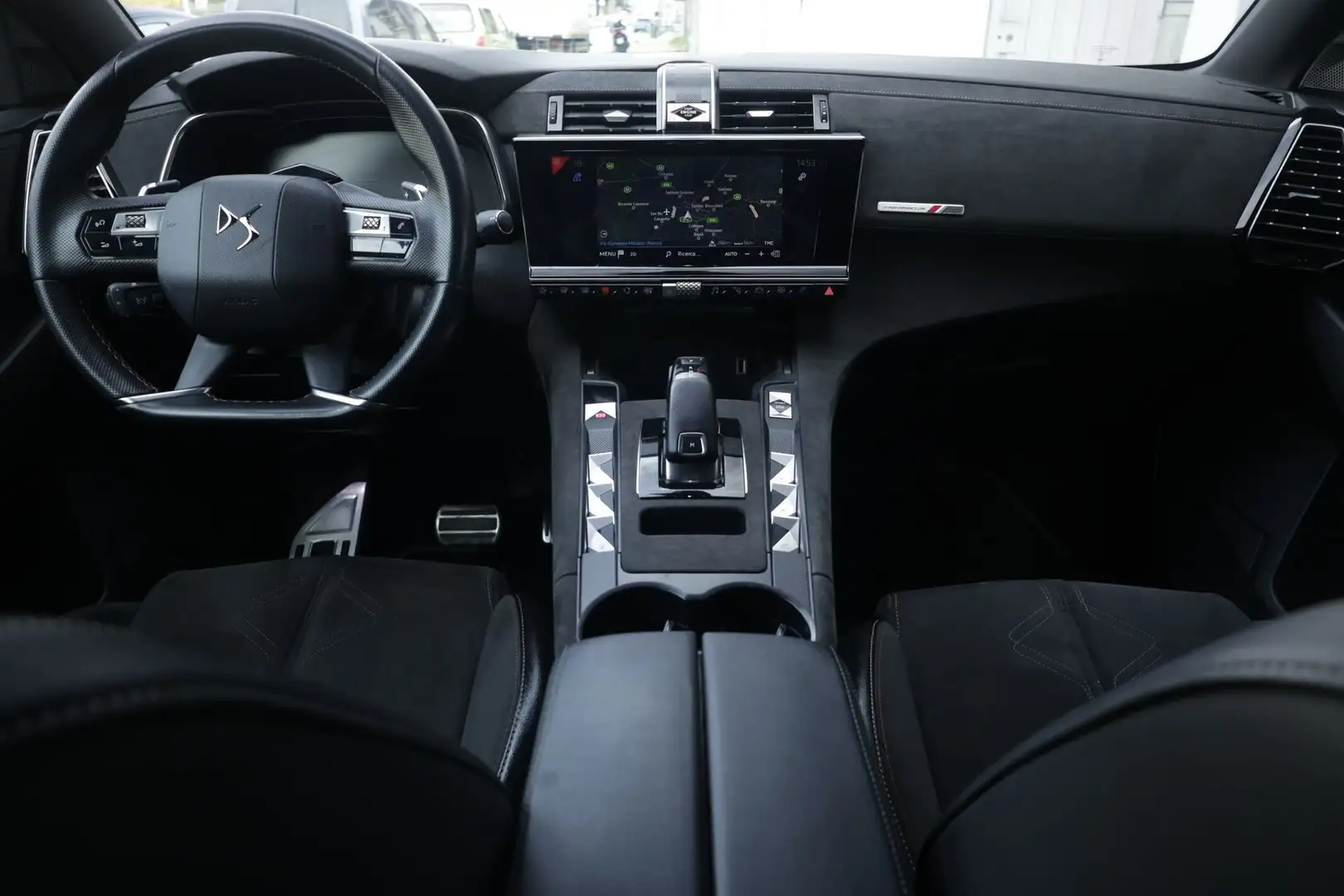 DS Automobiles DS 7 Crossback DS DS 7 CrossBack BlueHDi 130 aut. Grand Chic 96K Bílá - 2