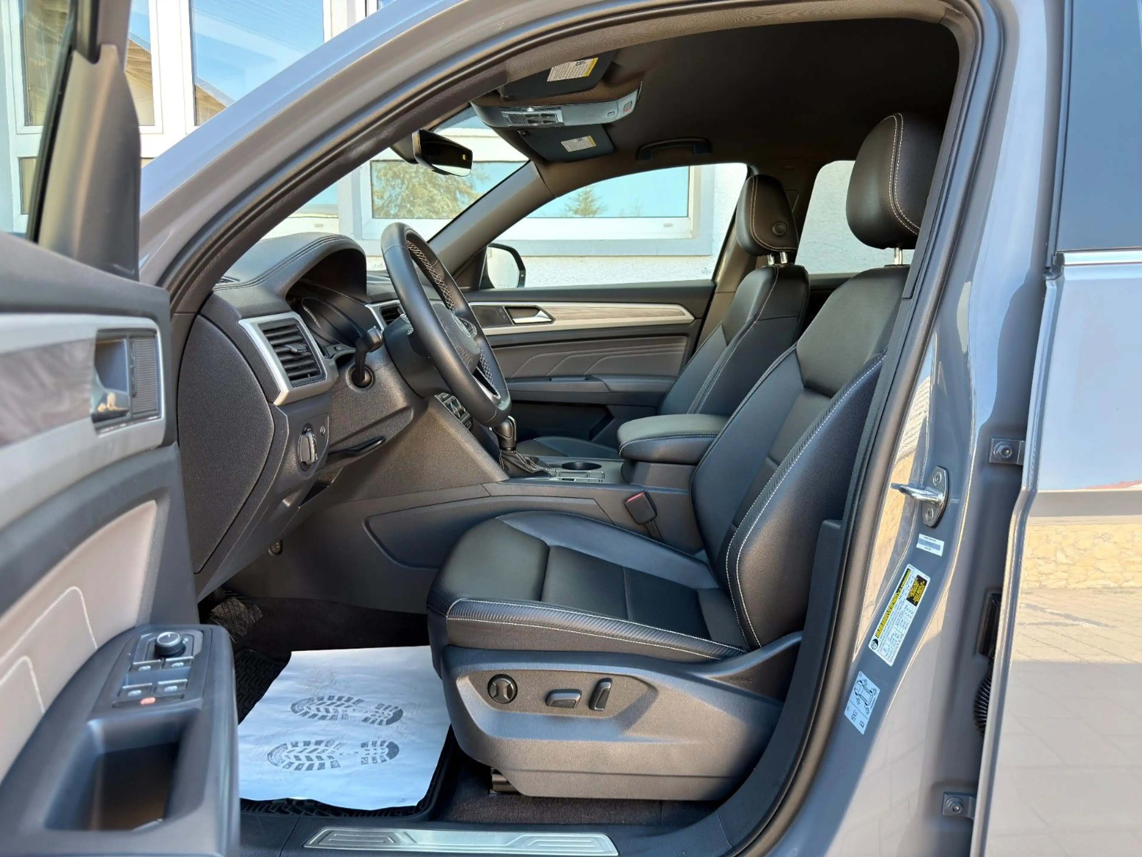 Volkswagen Touareg Atlass Cross Sport Coupe V6SE *ACC*LEDER — photo 12