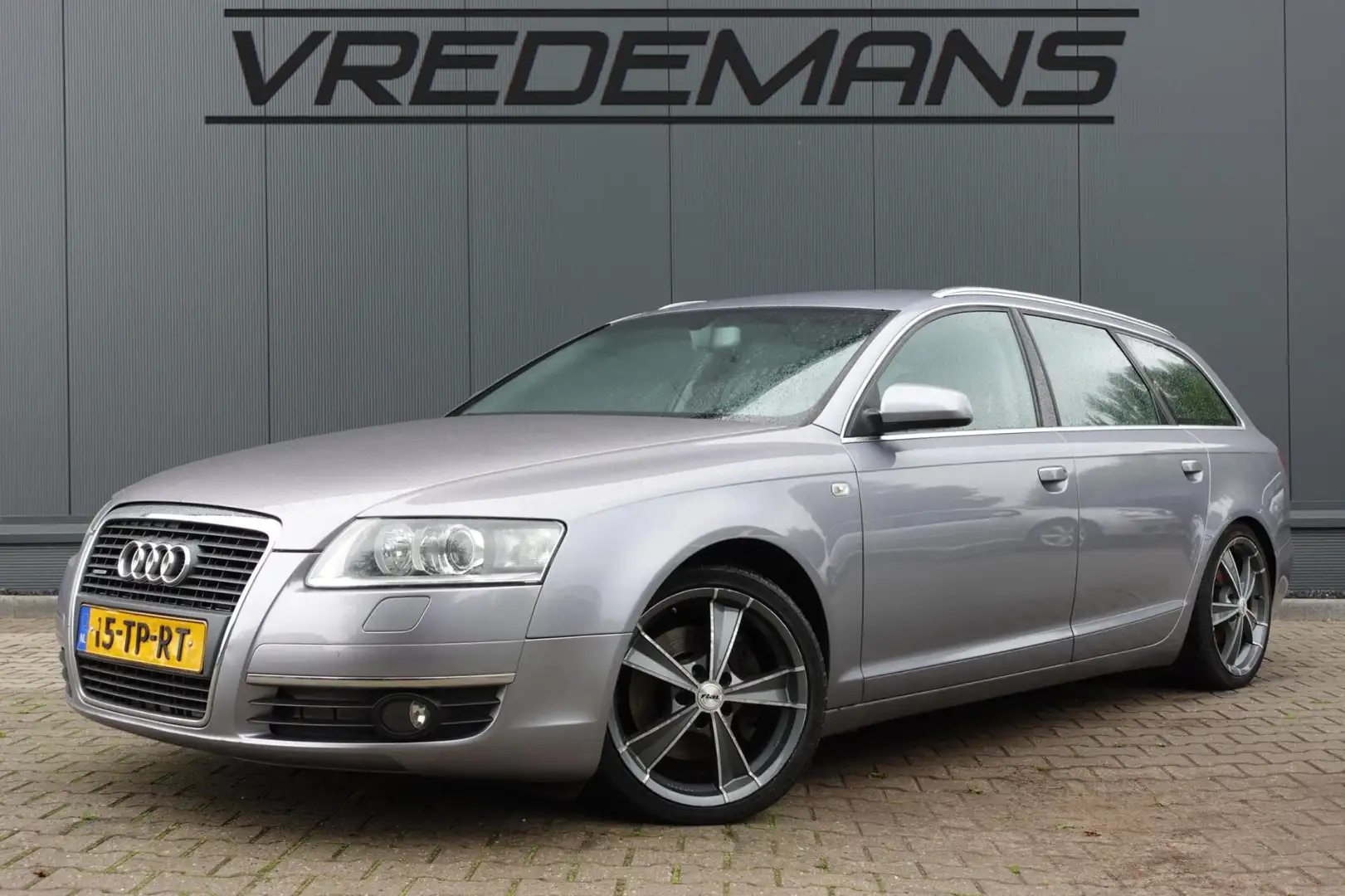 Audi A6 Avant 2.7 TDI quattro Pro Line Business Gris - 1