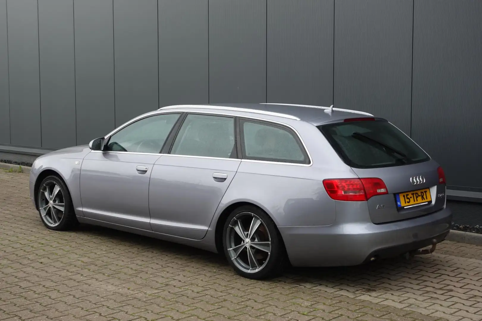 Audi A6 Avant 2.7 TDI quattro Pro Line Business Gris - 2