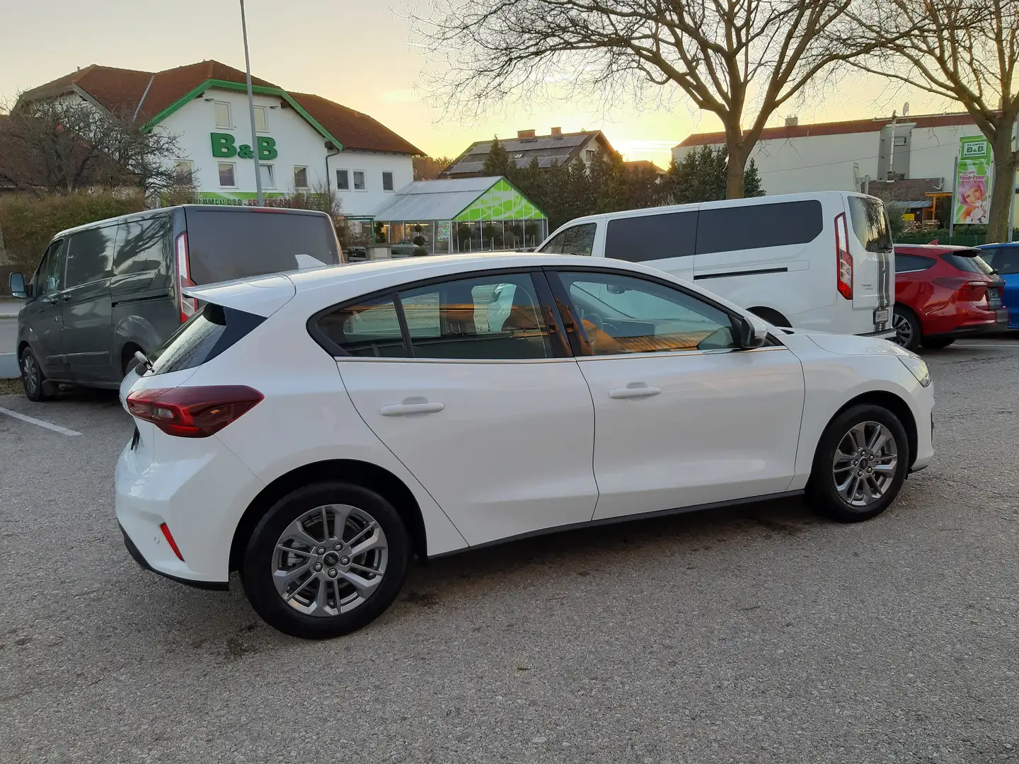 Ford Focus 1,0 EcoBoost Hybrid Titanium Style Weiß - 2