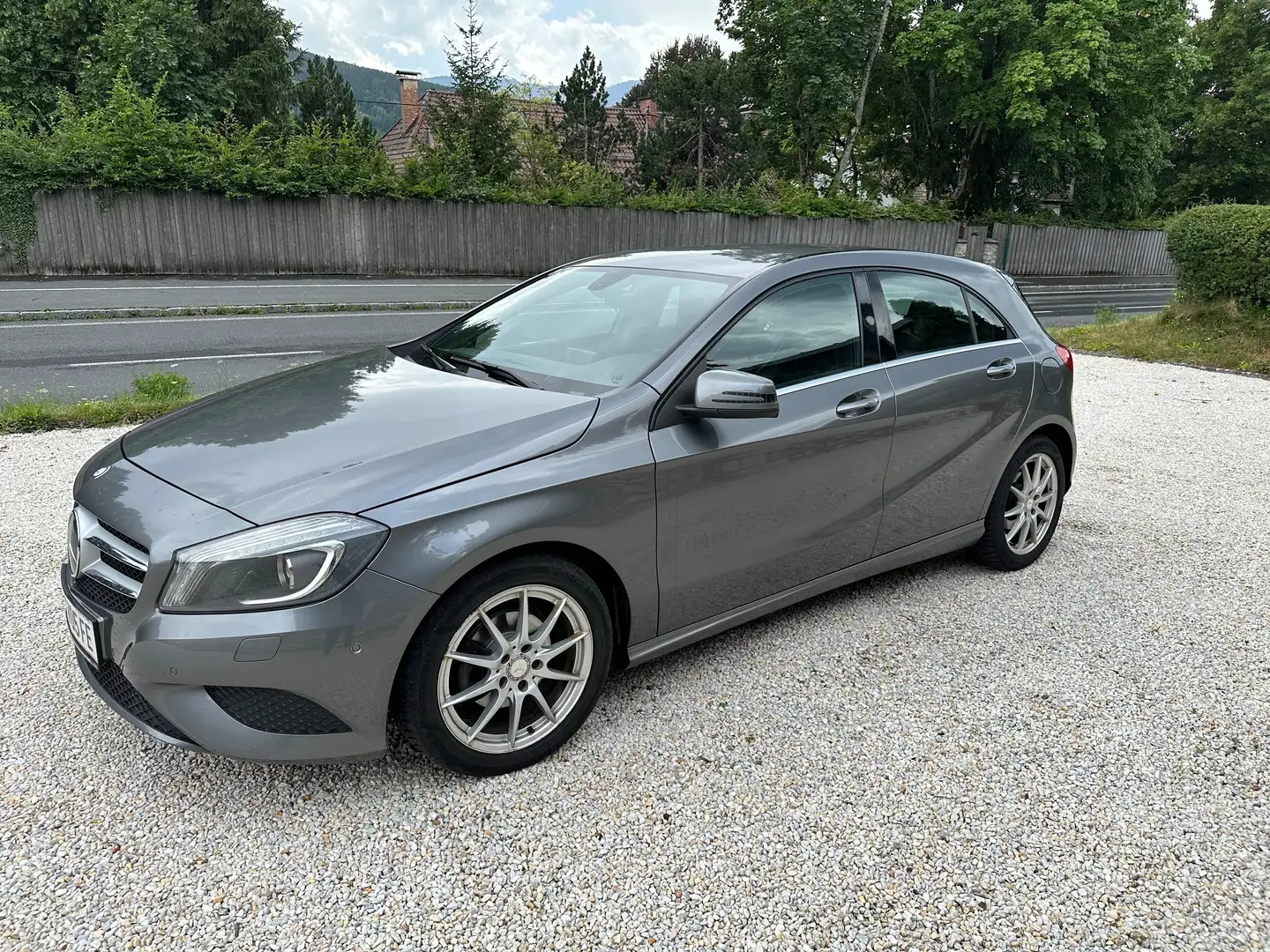 Mercedes-Benz A 180 A 180 Elegance A-Edition CDI Elegance A-Edition Grau - 1