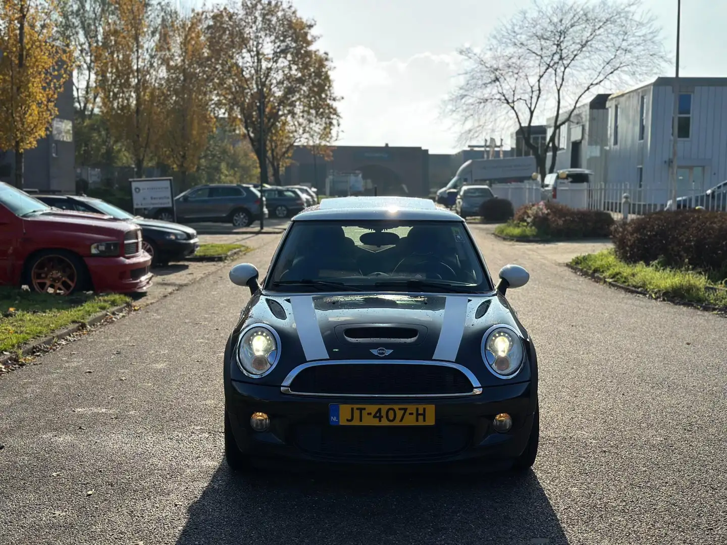 MINI Cooper S Mini 1.6 174PK AUTOMAAT PANORAMA/XENON/NAVIGATIE! Zwart - 2