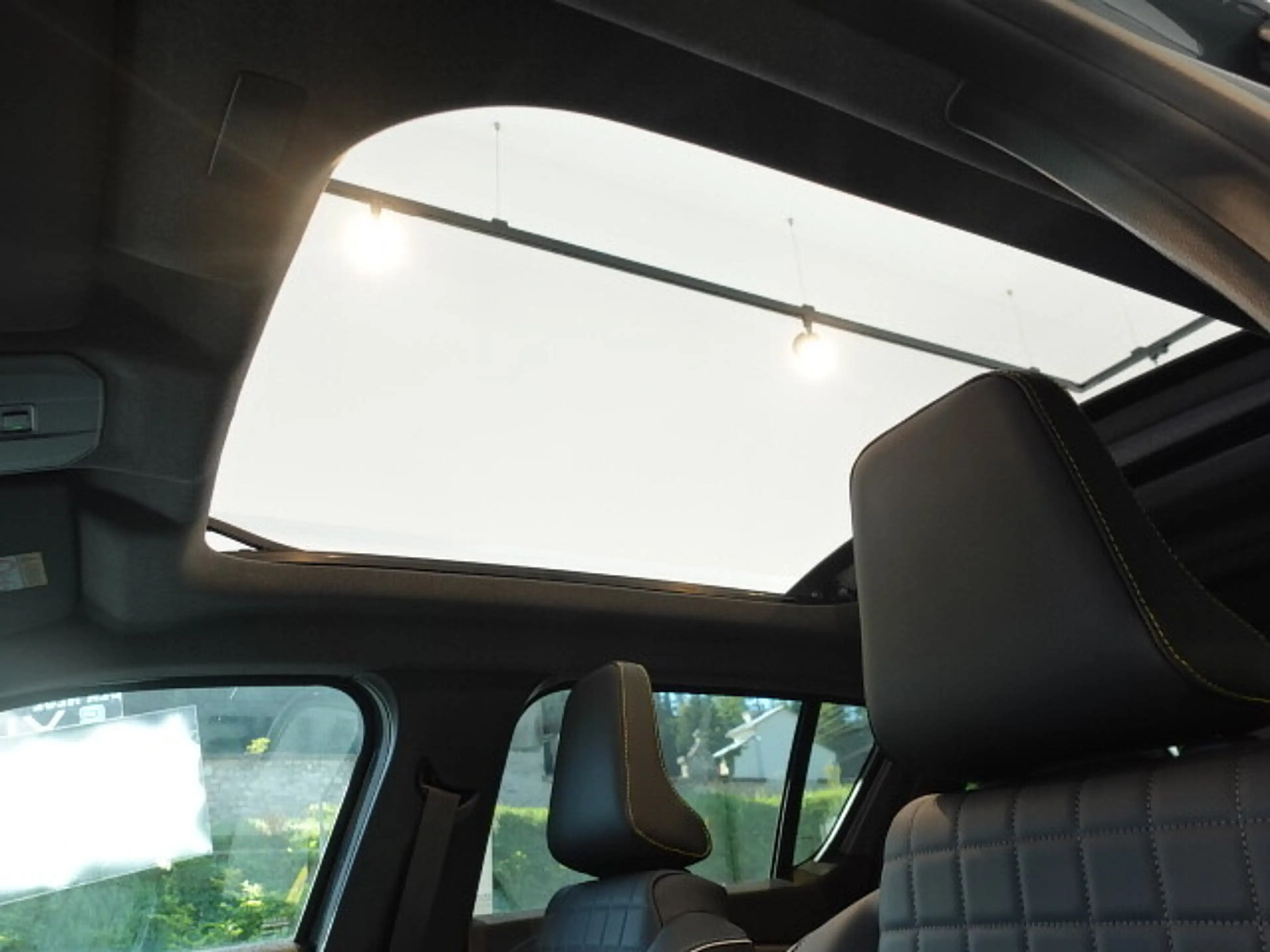 Renault R 4 R4 E-Tech 150 PS 52kWh Comfort Range Iconic Ple... — photo 10