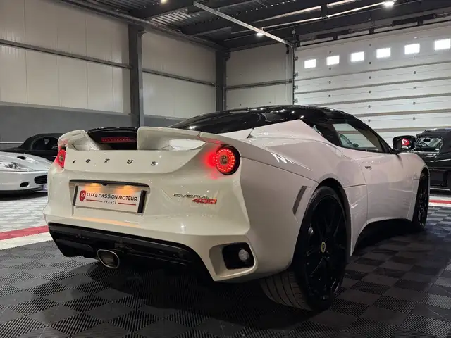Lotus Evora view 6