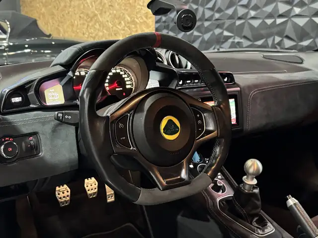 Lotus Evora view 7