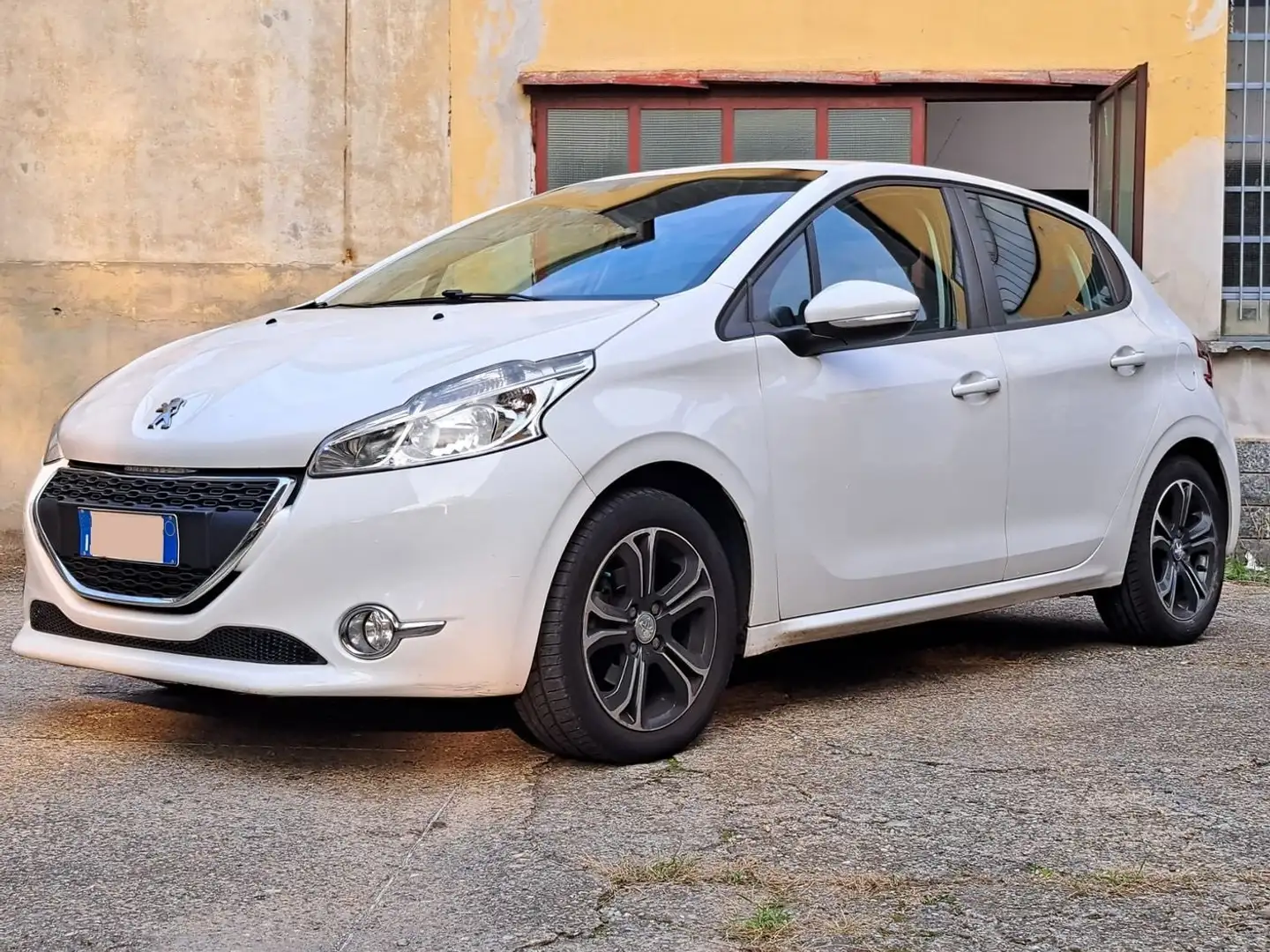 Peugeot 208 5P 1.2 VTI 12V ALLURE * LEGGERE DESCRIZIONE * Bianco - 2