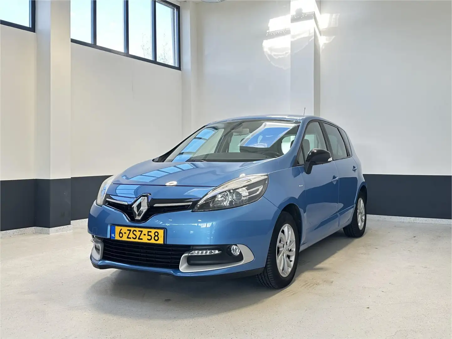 Renault Scenic 1.2 TCe Limited |2 Eig | Navi | Trekhaak | PDC | N Blauw - 2