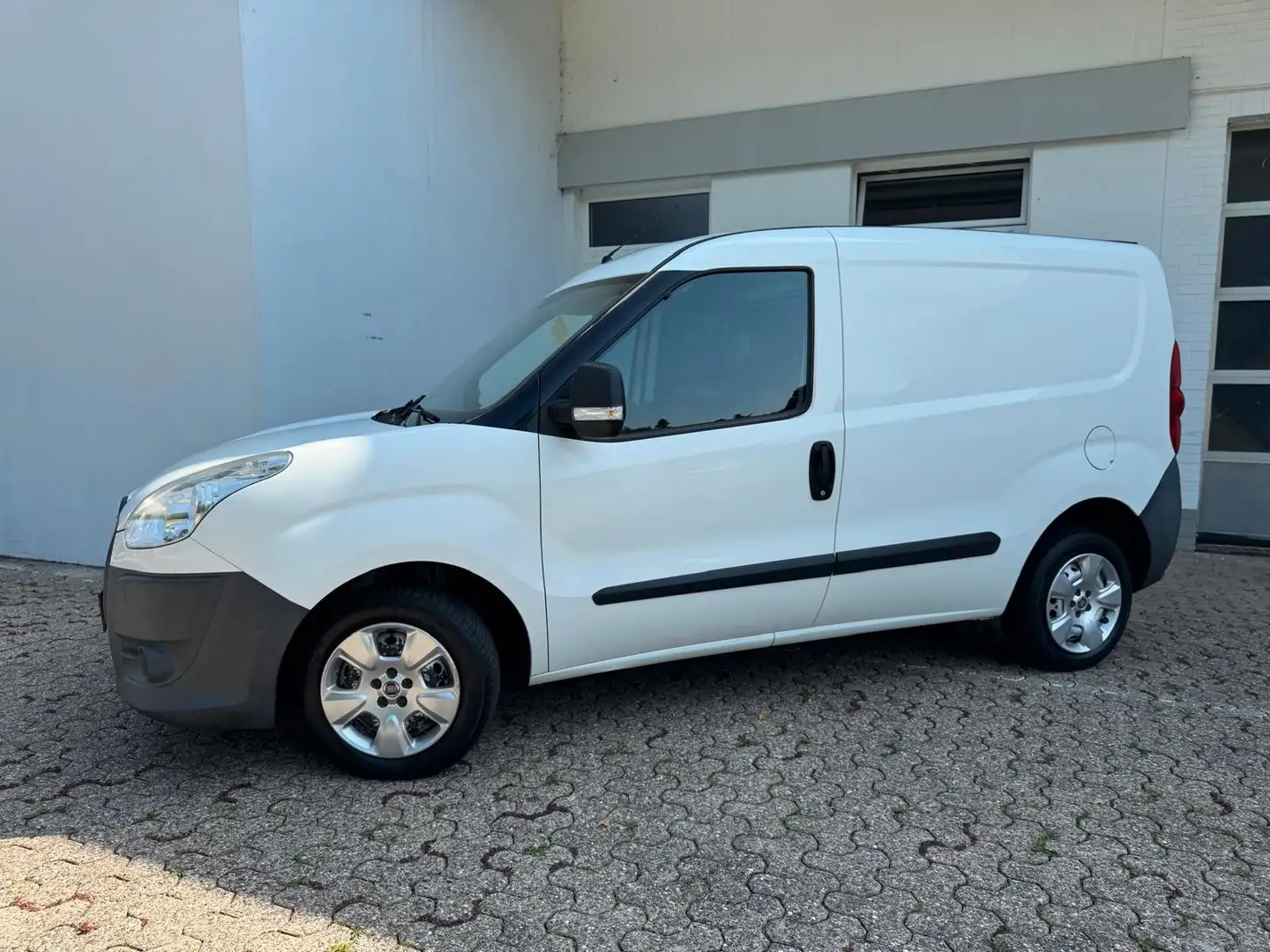 Fiat Doblo 1.2 Basis Kasten Allwetter CD-Radio Blanc - 2