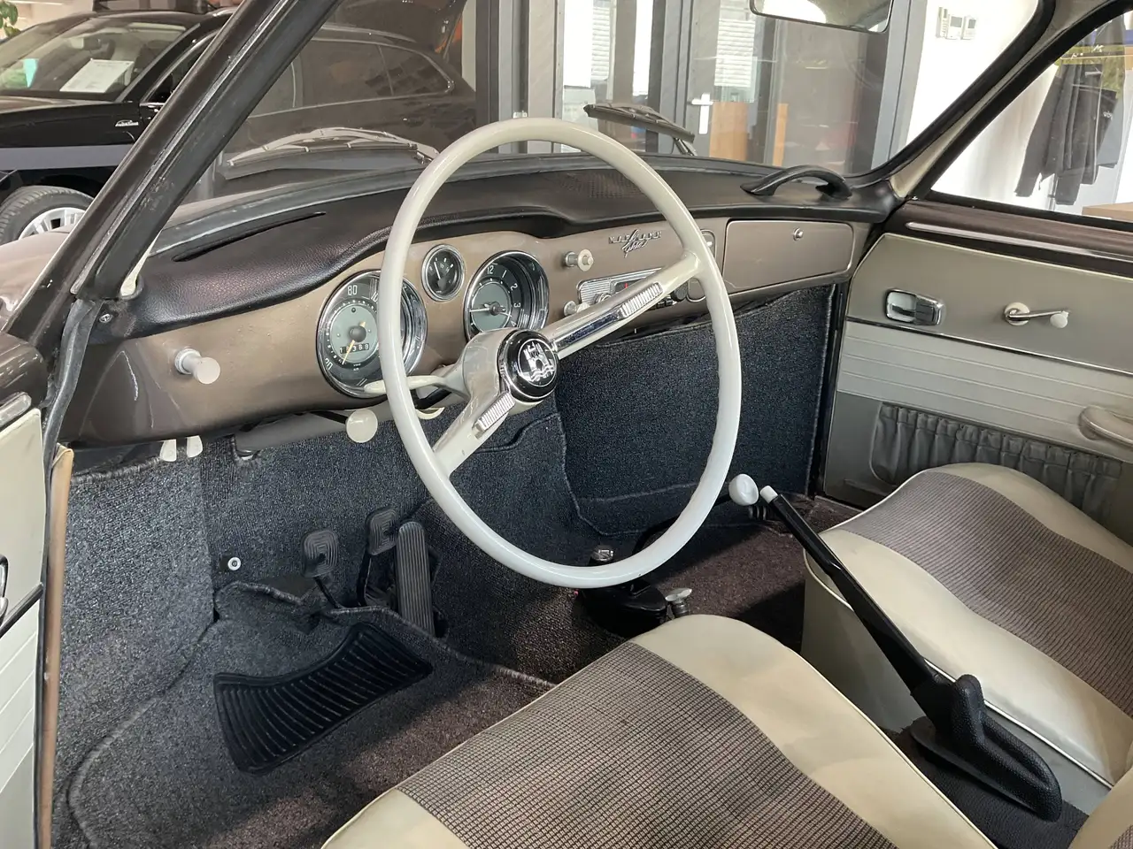 Volkswagen Karmann Ghia coupe, foto 3