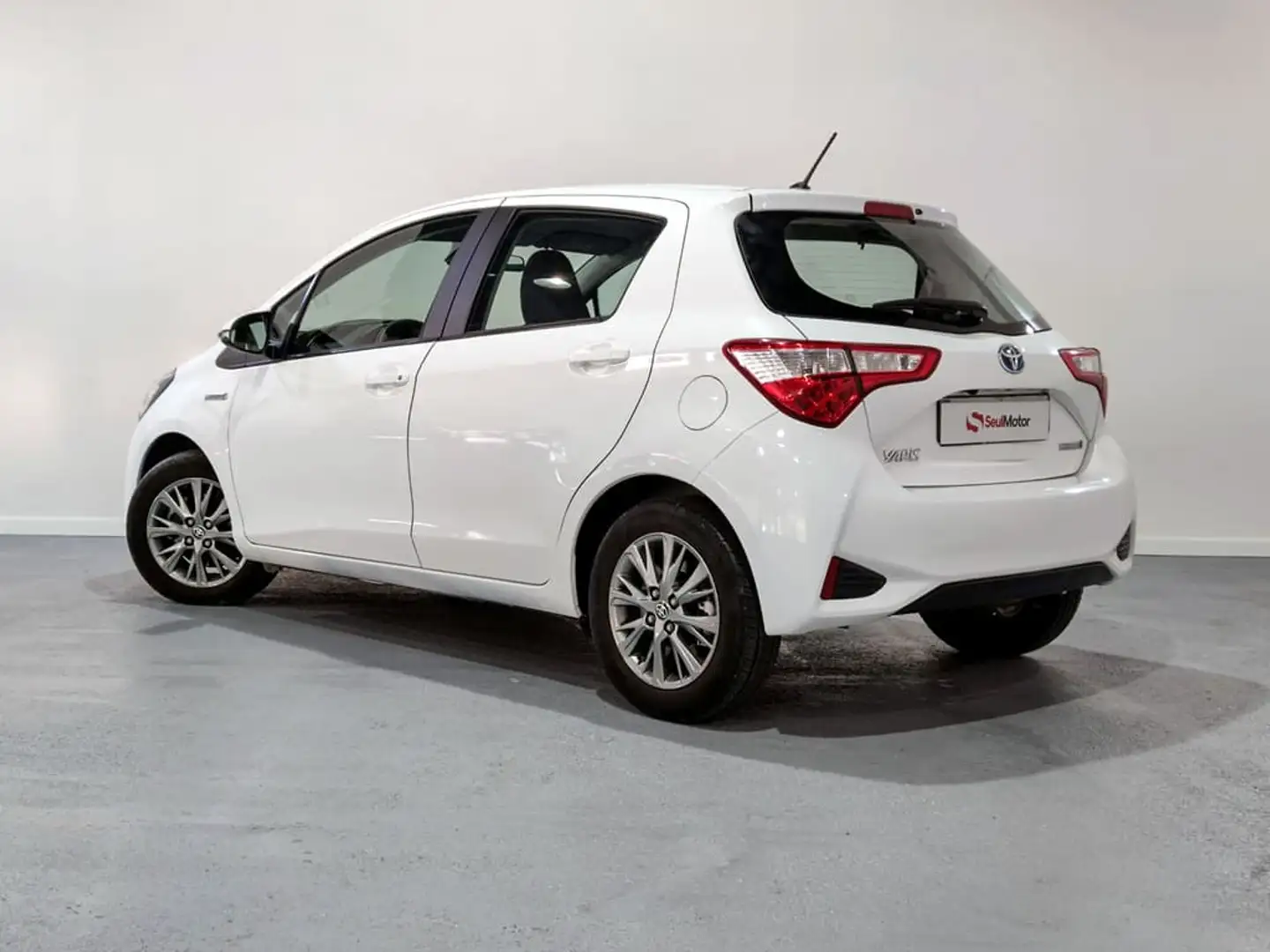 Toyota Yaris 100H 1.5 Active Blanco - 2