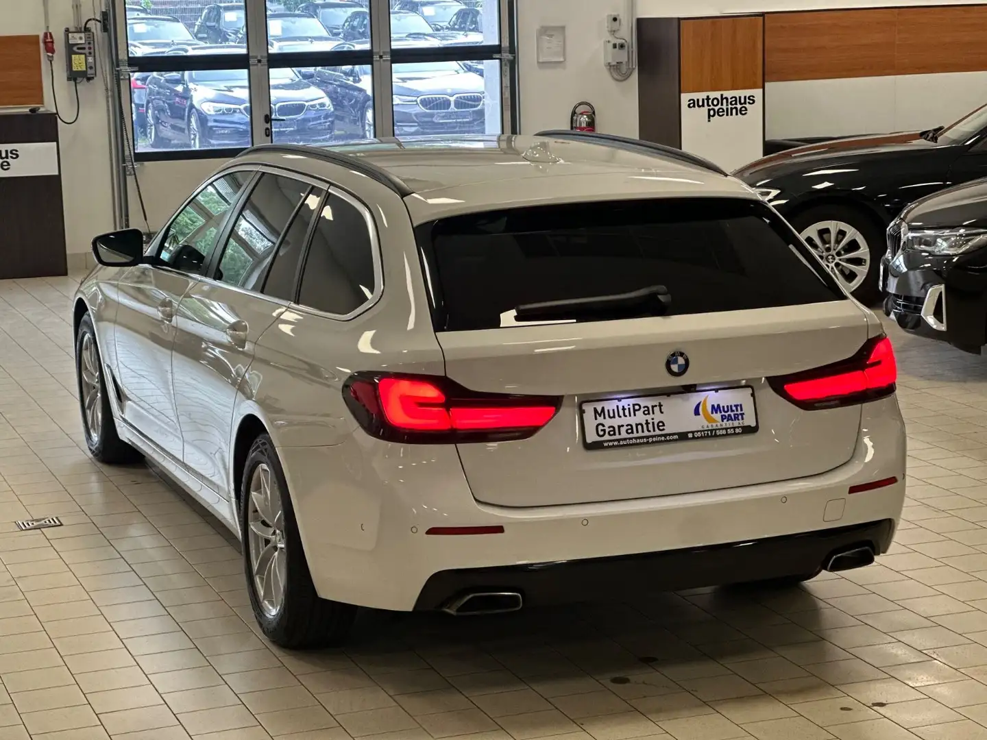 BMW 530 dxD/Aut/LCP+/Navi/LEDerBelüfStz/StandHz/Facel Blanc - 2