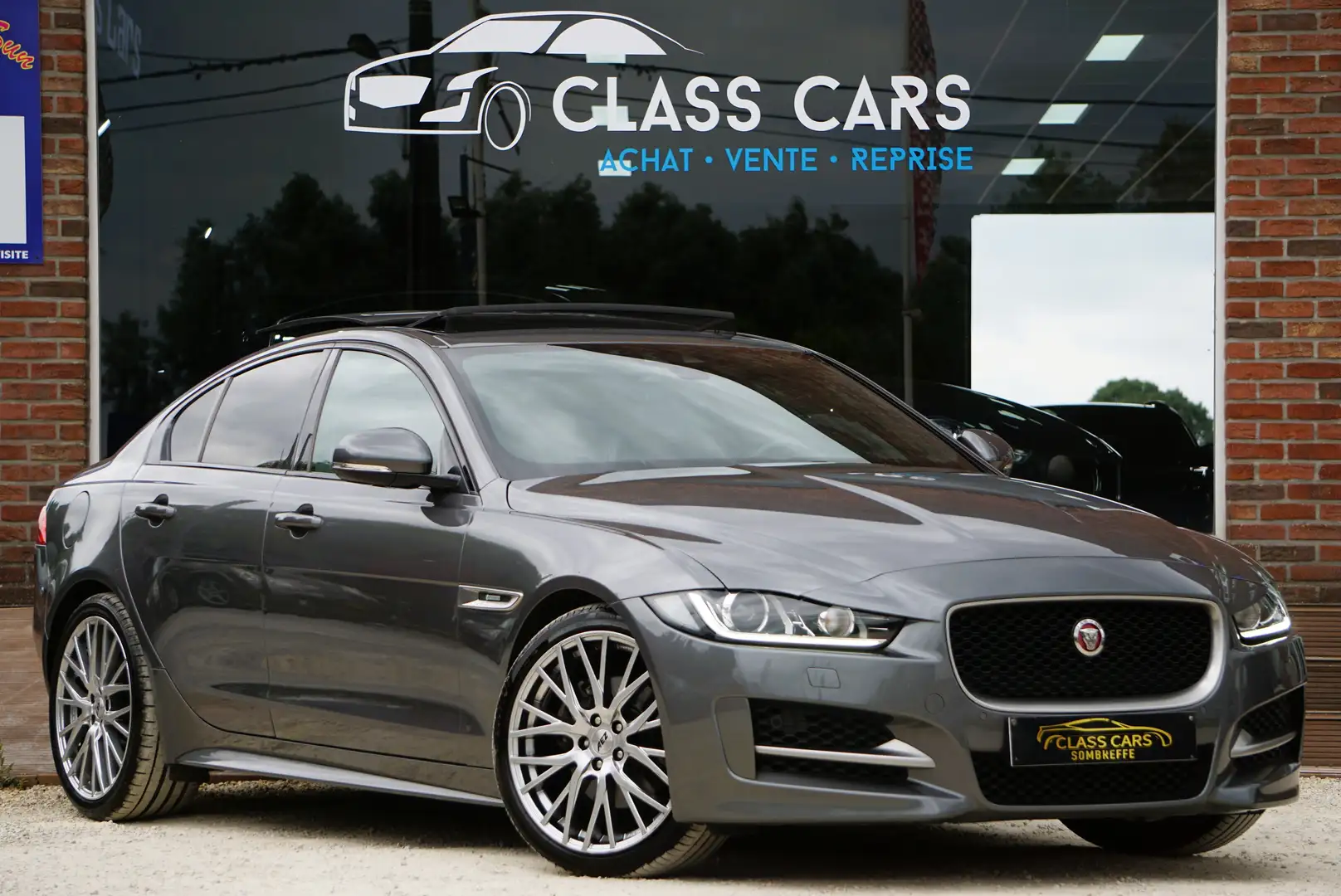 Jaguar XE 2.0D R-SPORT AUTO PANO NAVI-PRO XENON CAM CARNET Gris - 2
