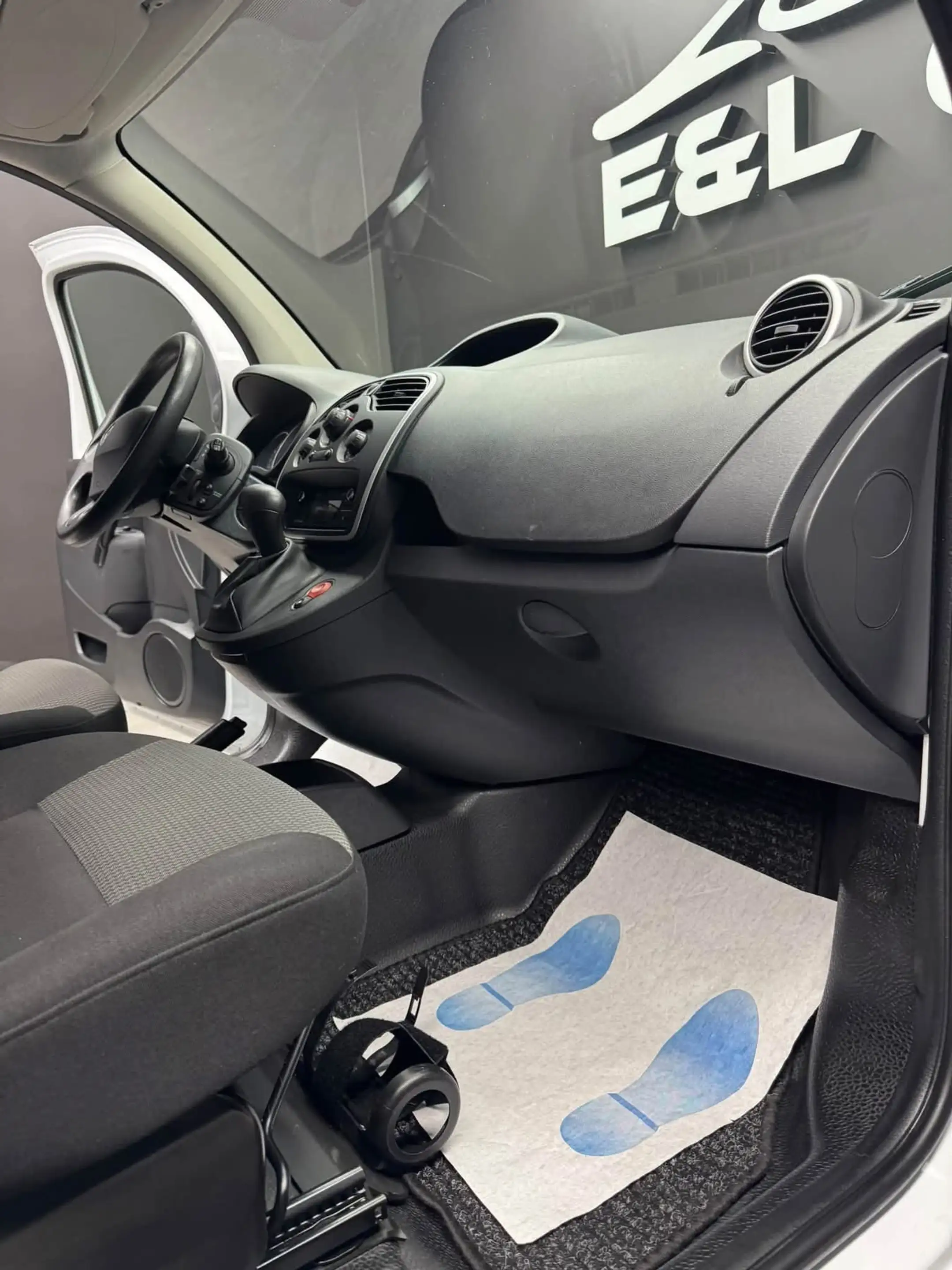 Renault Kangoo Kangoo 1.2 TCe Utilitaire 2 places **12 mois de garantie** — photo 11