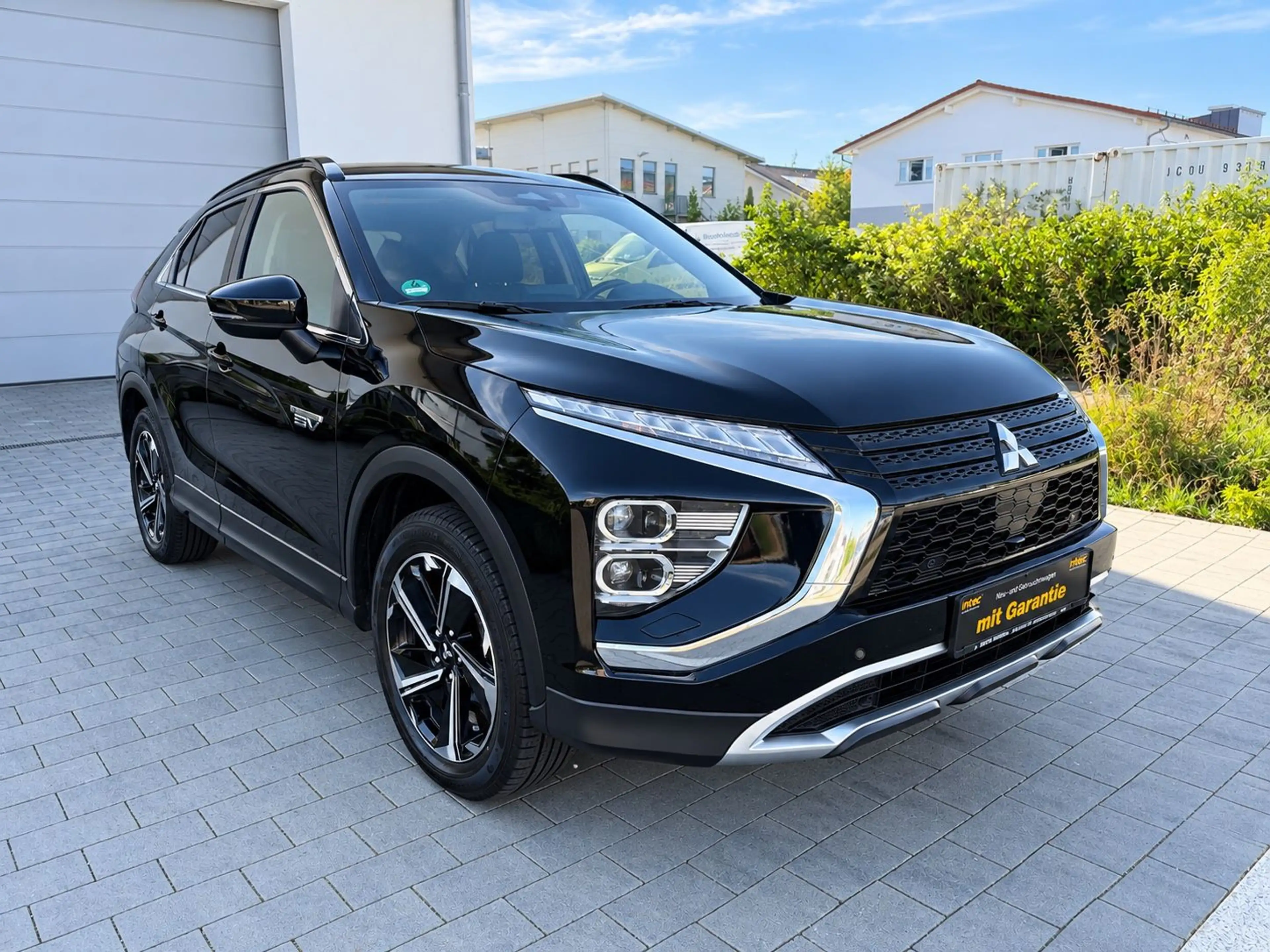 Mitsubishi Eclipse Cross Plus Hybrid 4WD LED LEDER ALU KAM — photo 6