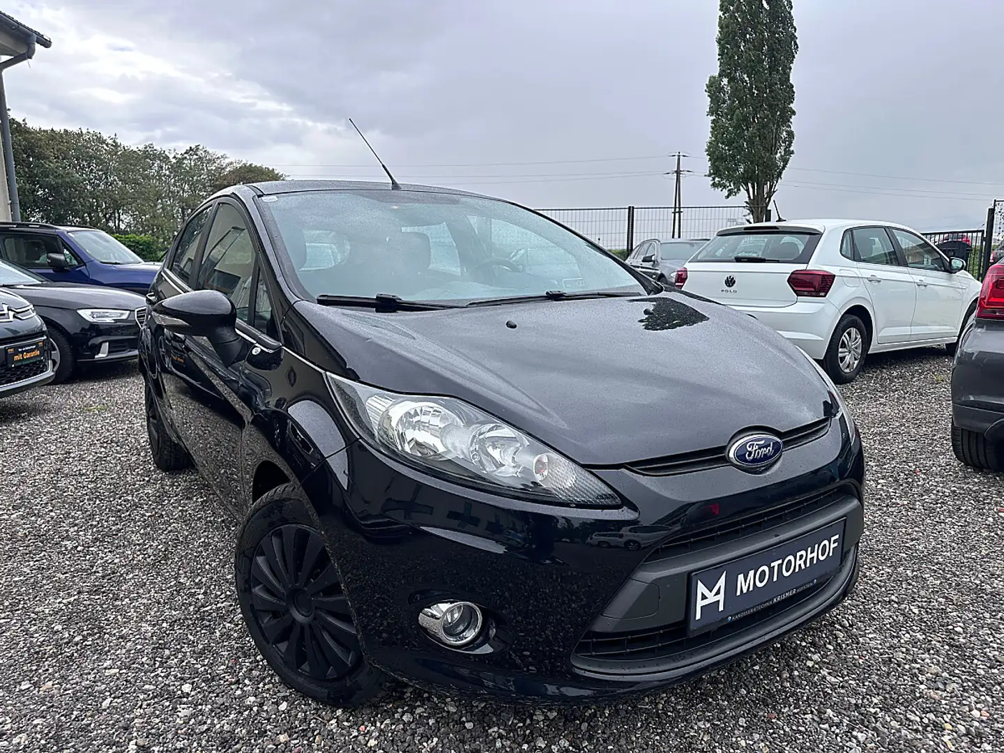 Ford Fiesta 1.25 Trend · Sitzheizung · Klimaanlage · 8-fach... Schwarz - 1