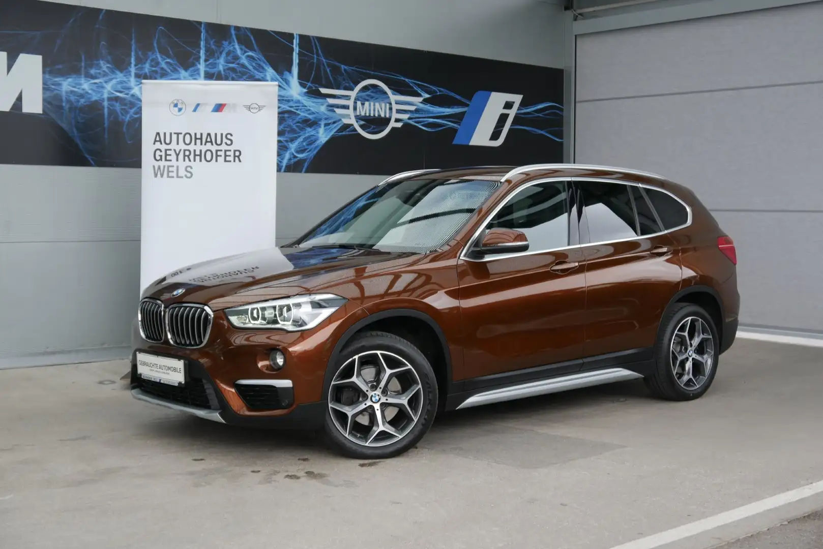 BMW X1 X1 xDrive18d Brun - 1