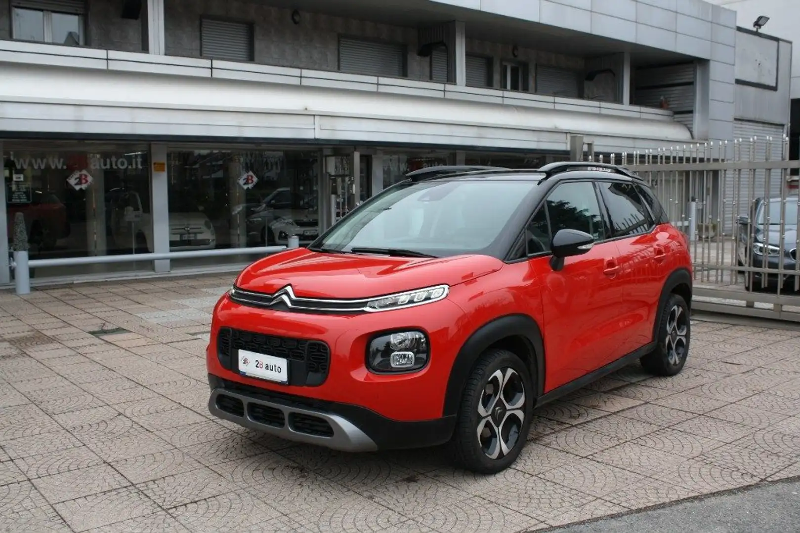 Citroen C3 Aircross PureTech 110 S&S EAT6 Shine Rosso - 1