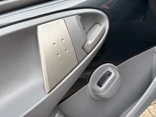 Toyota Aygo view 10
