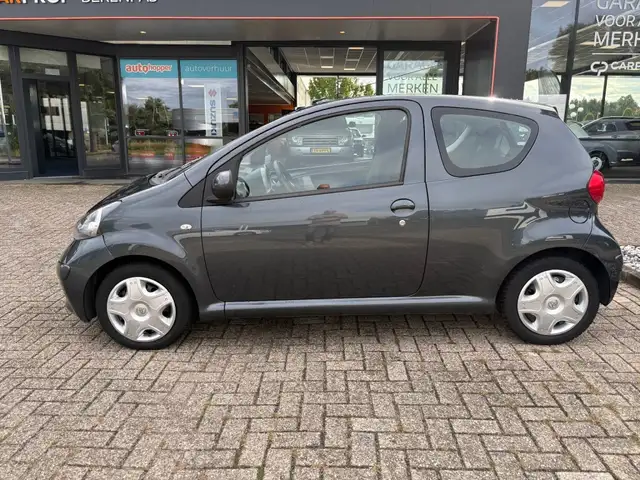 Toyota Aygo view 7