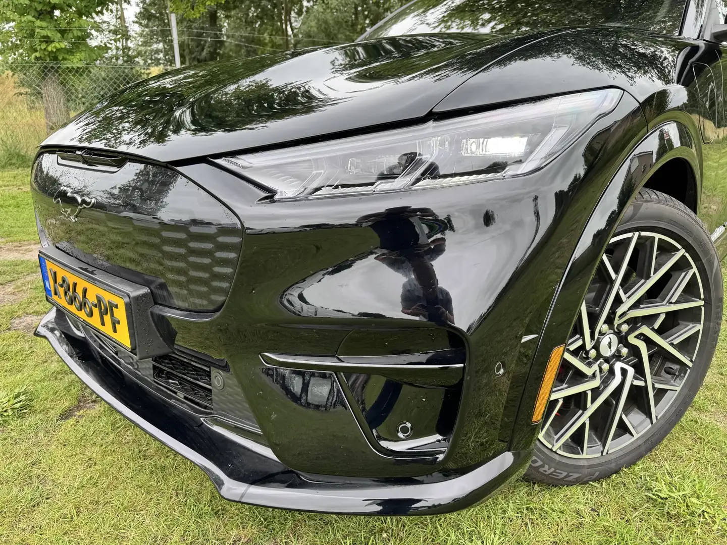 Ford Mustang Mach-E GT Extended AWD 98 kWh | EINDEJAARSACTIE!!! | PANO Noir - 2