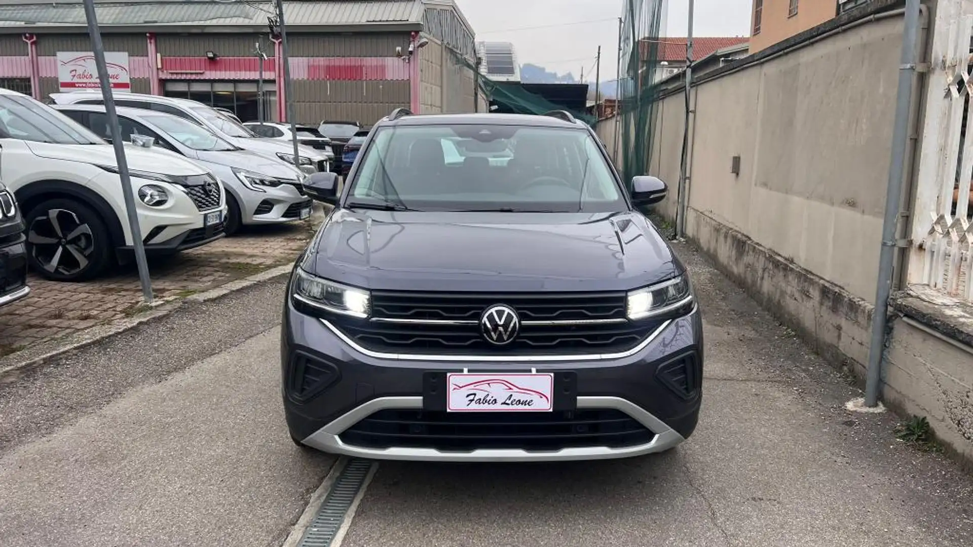 Volkswagen T-Cross 1.0 tsi Life 95cv Grau - 2