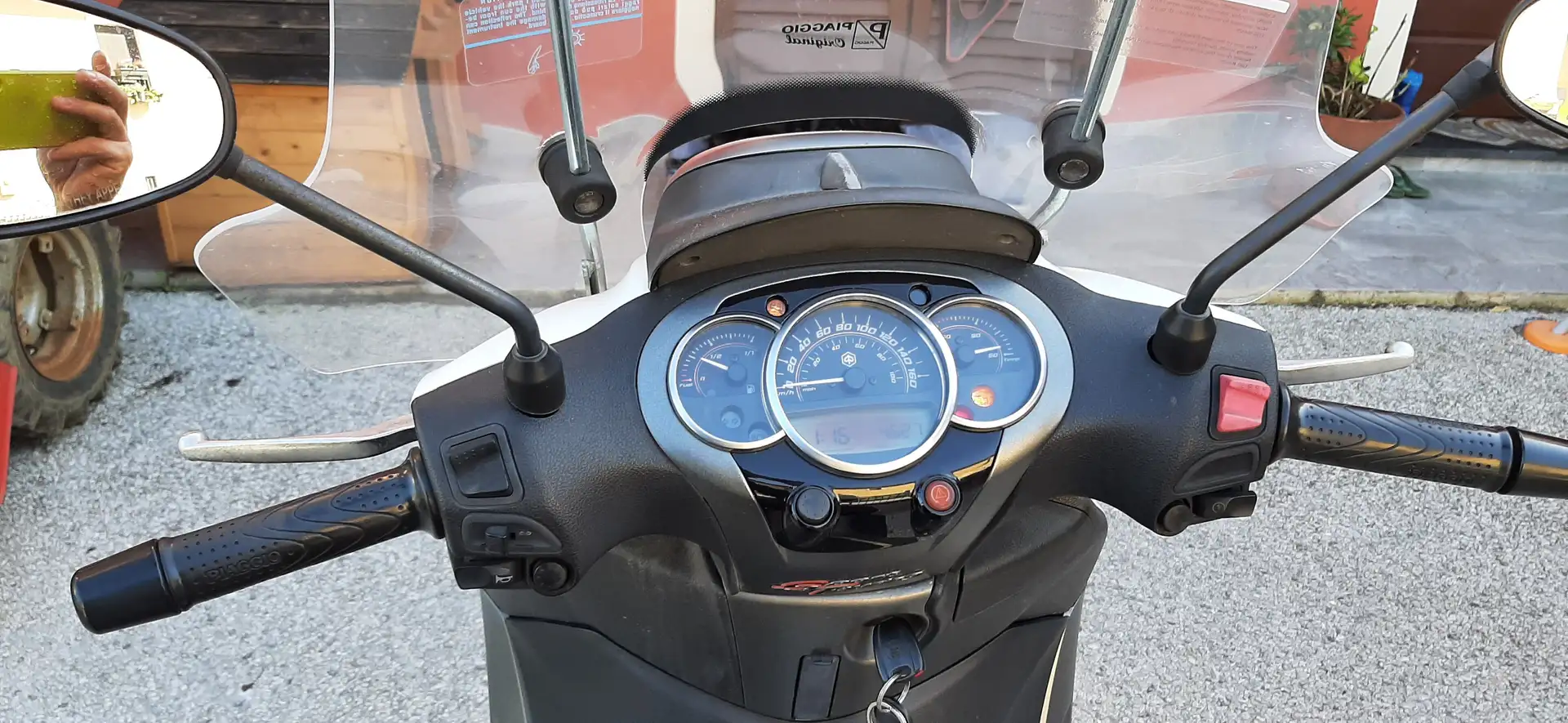Piaggio Beverly 350 Blanco - 2