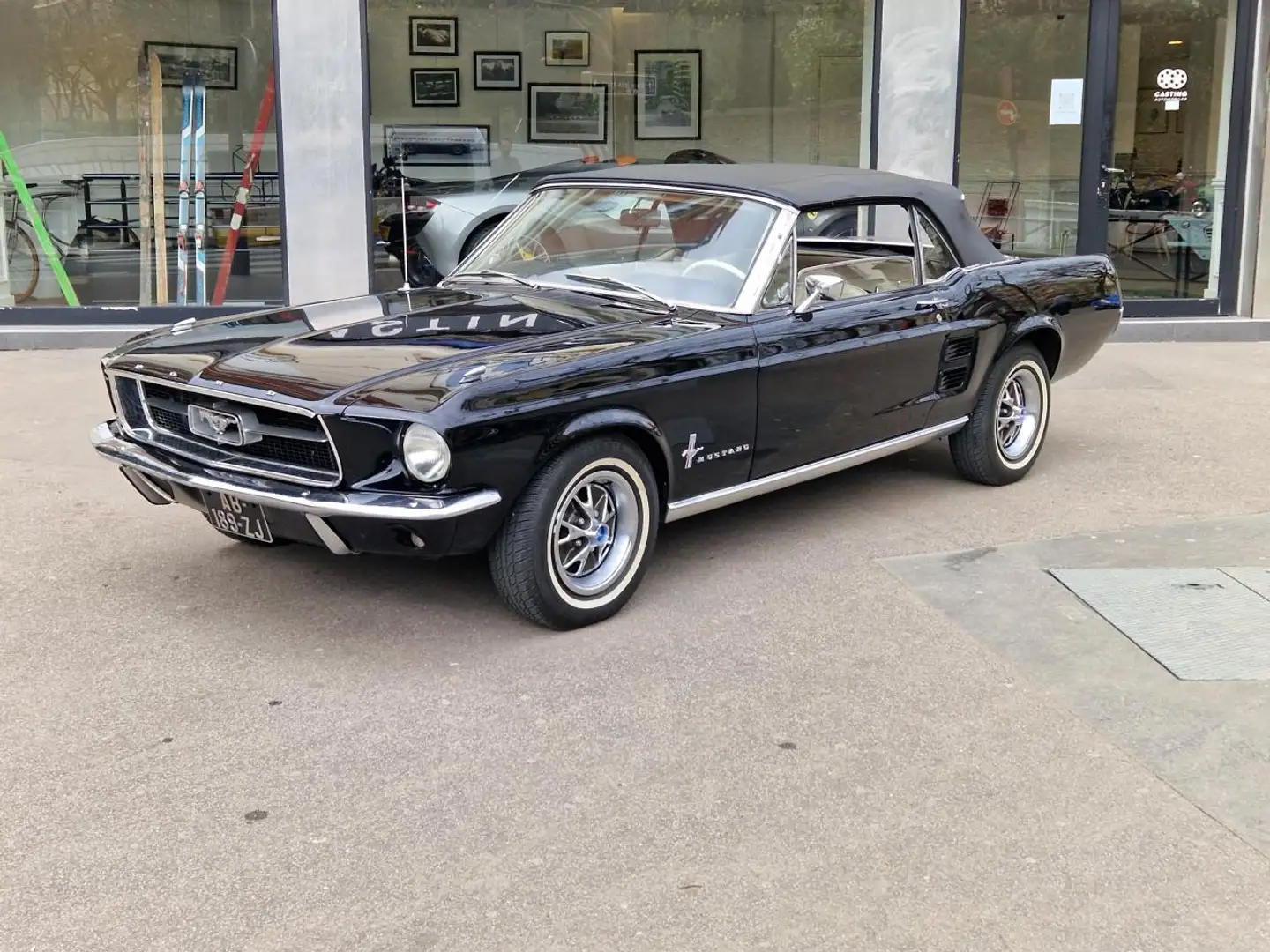 Ford Mustang CABRIOLET Noir - 1